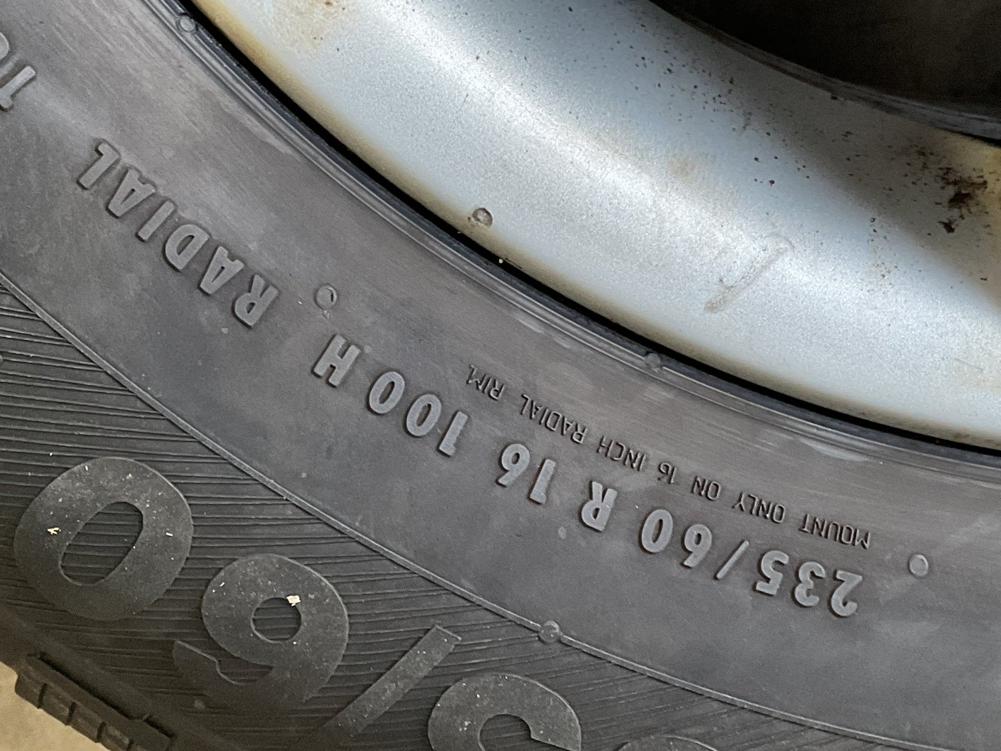 Llanta VW Transporter T5 2003-2014 - 7H0601025D