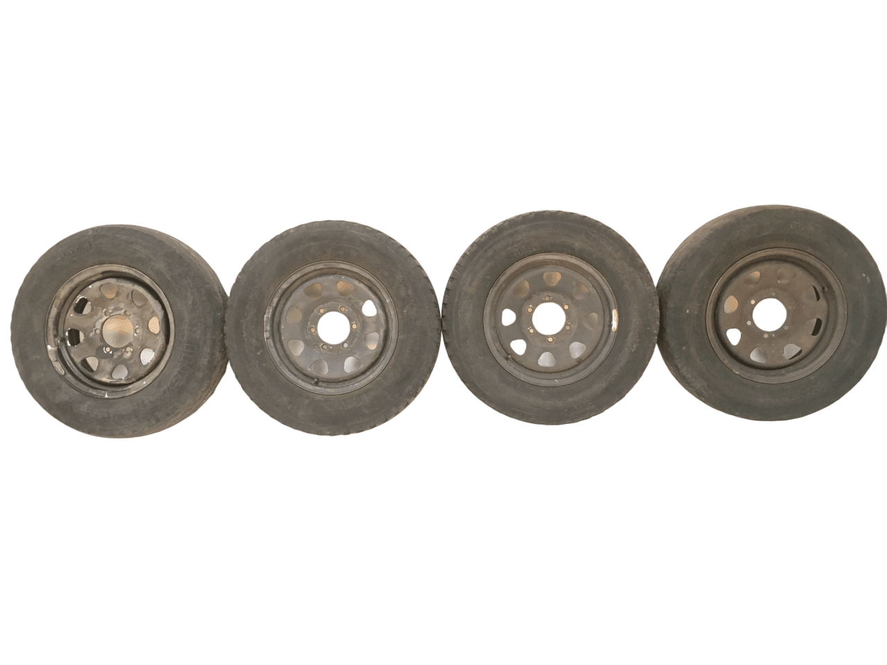 Llantas Nissan Patrol III 260 - 205/80R18104S