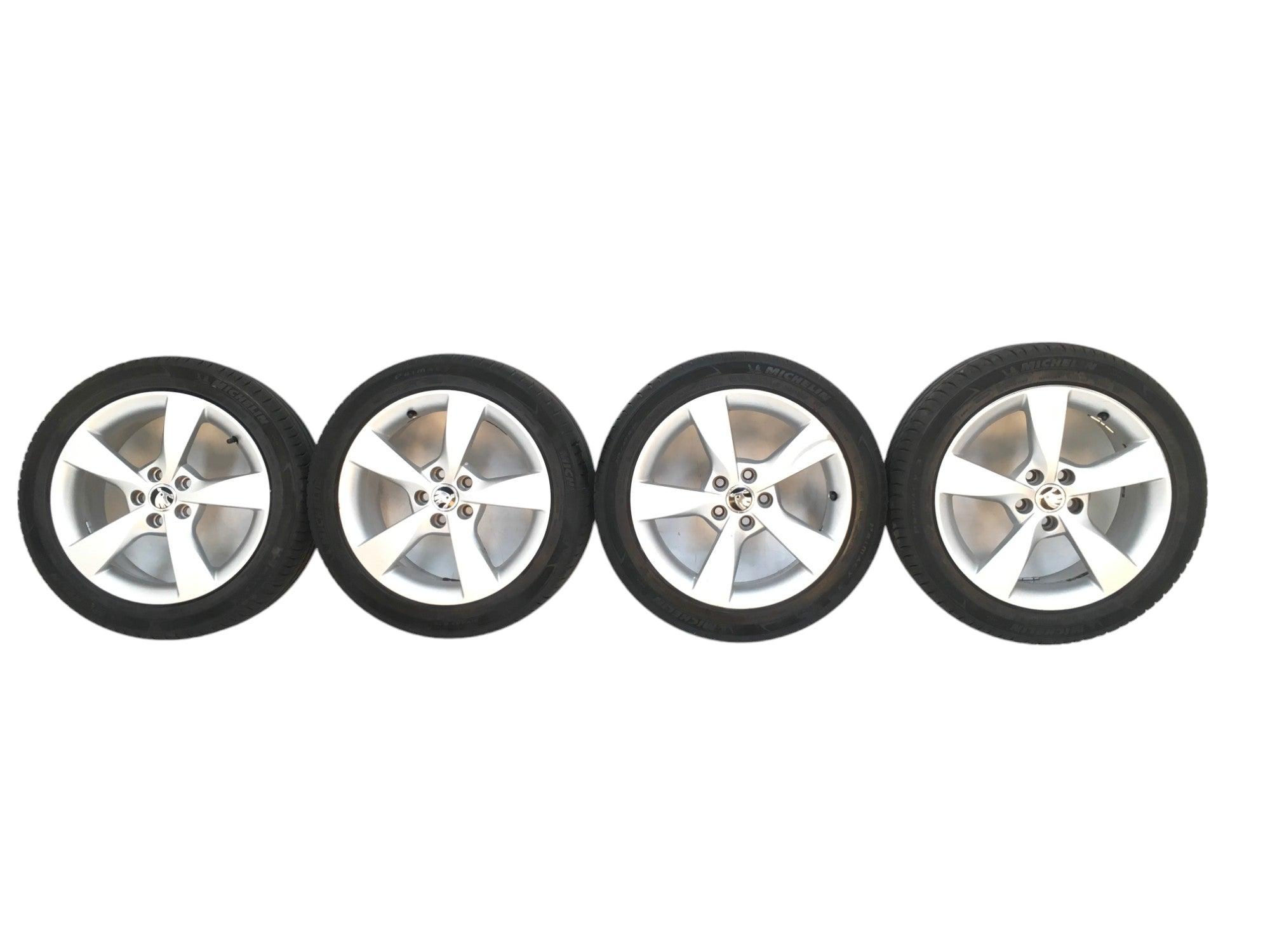 LLantas Skoda Rapid - 5JA601025A