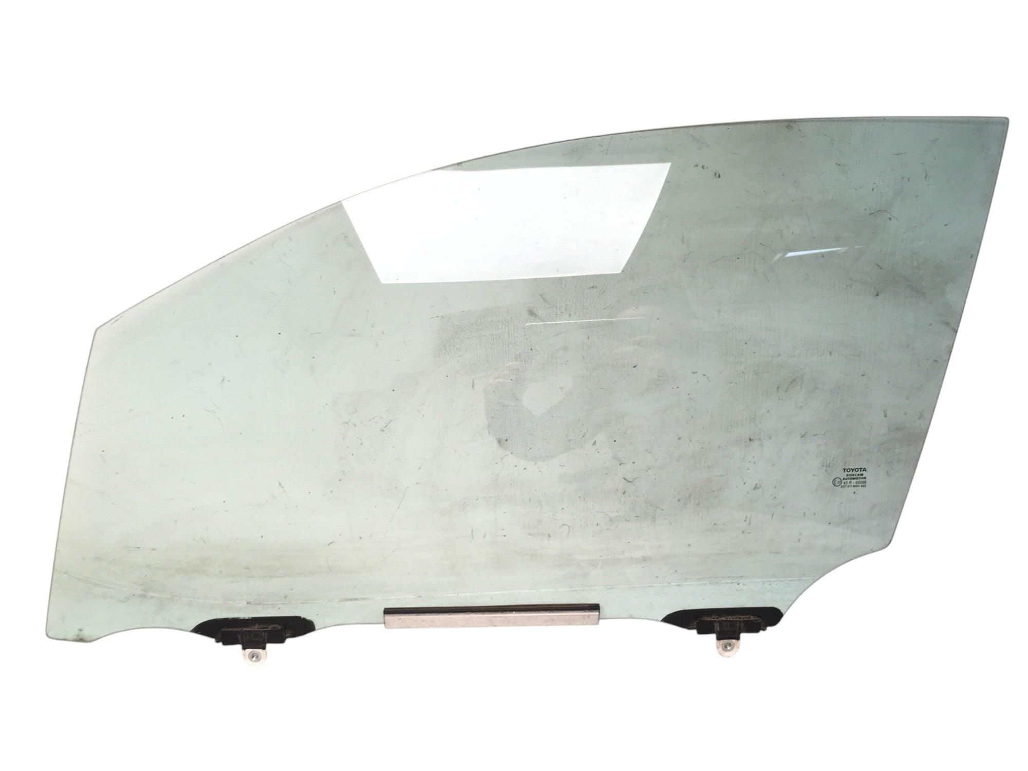 Luna del izq Toyota C-HR X1 - 68102F4010