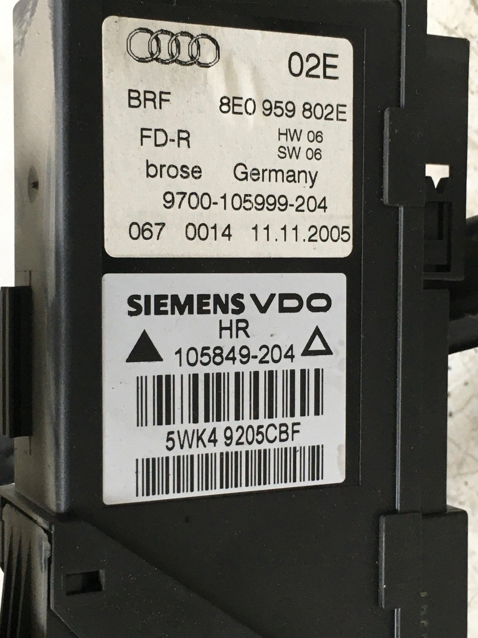 Luna tra dcha Audi A4 B7 Seat Exeo 3R Wagon - 8E0959802E