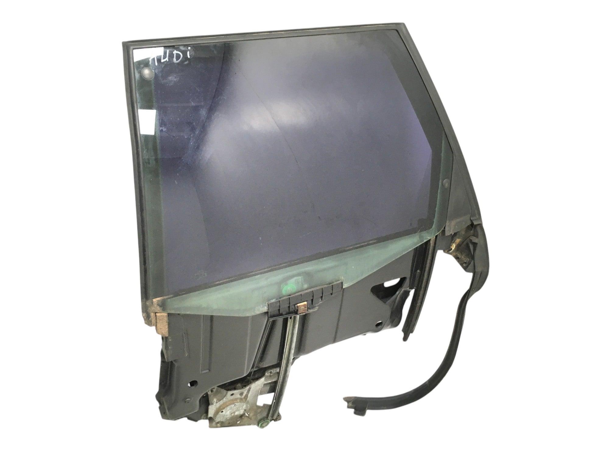 Luna tra dcho Audi 100 A6 C4 - 8A0959802