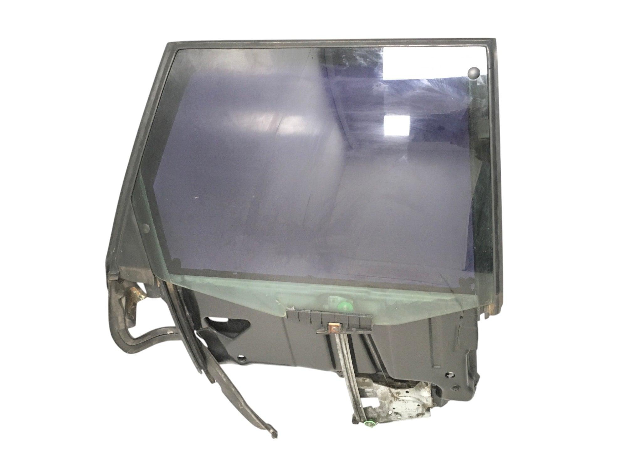 Luna tra izq Audi 100 A6 C4 - 8A0959801