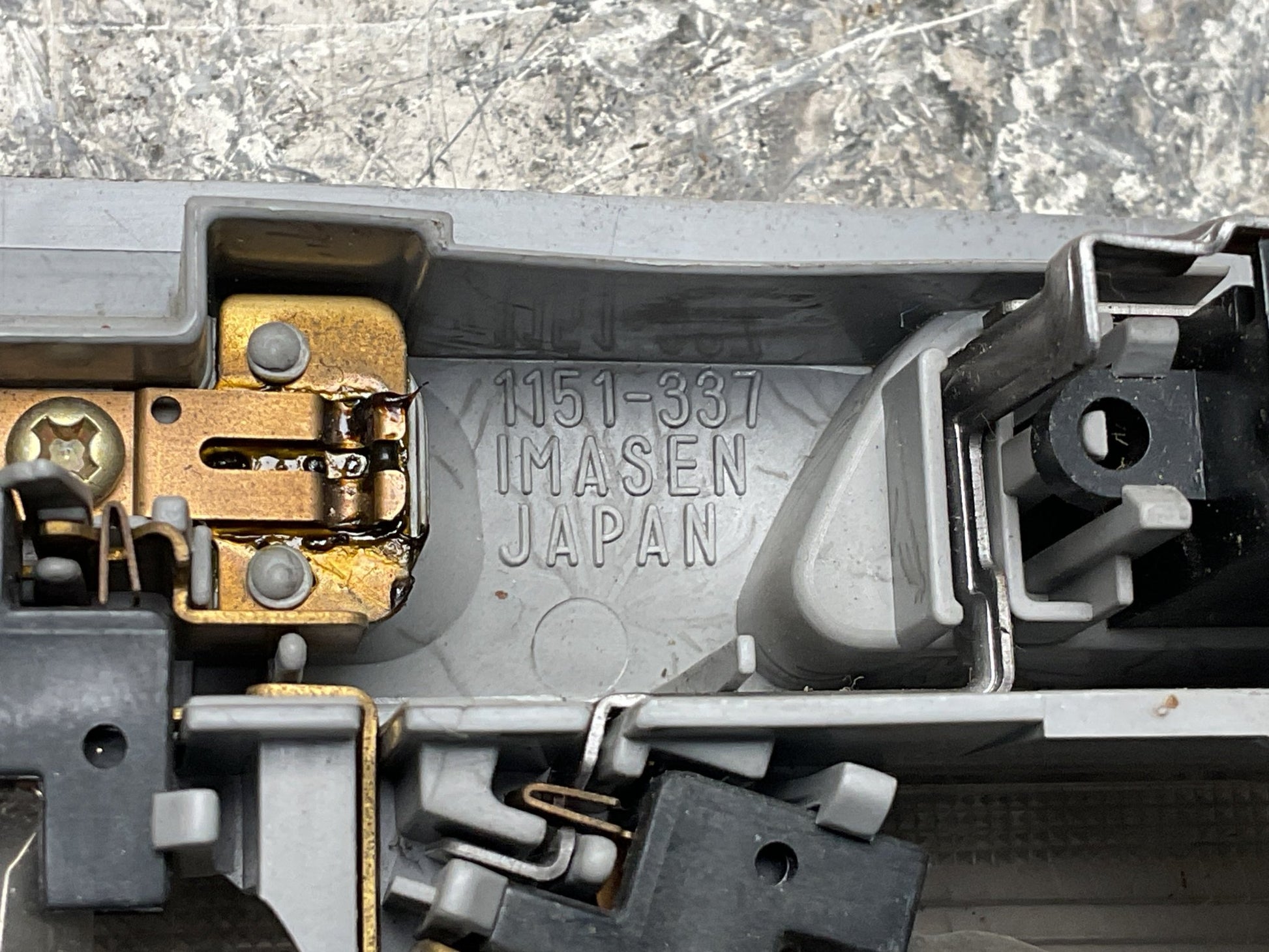 Luz Interior Mitsubishi MR330450 - MR330450