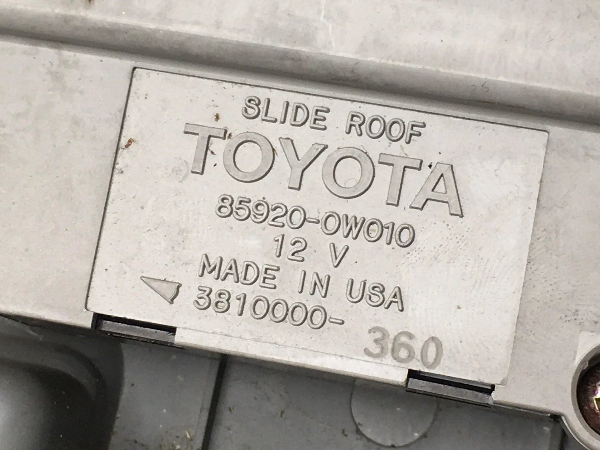 Luz techo interioir Toyota Rav4 II