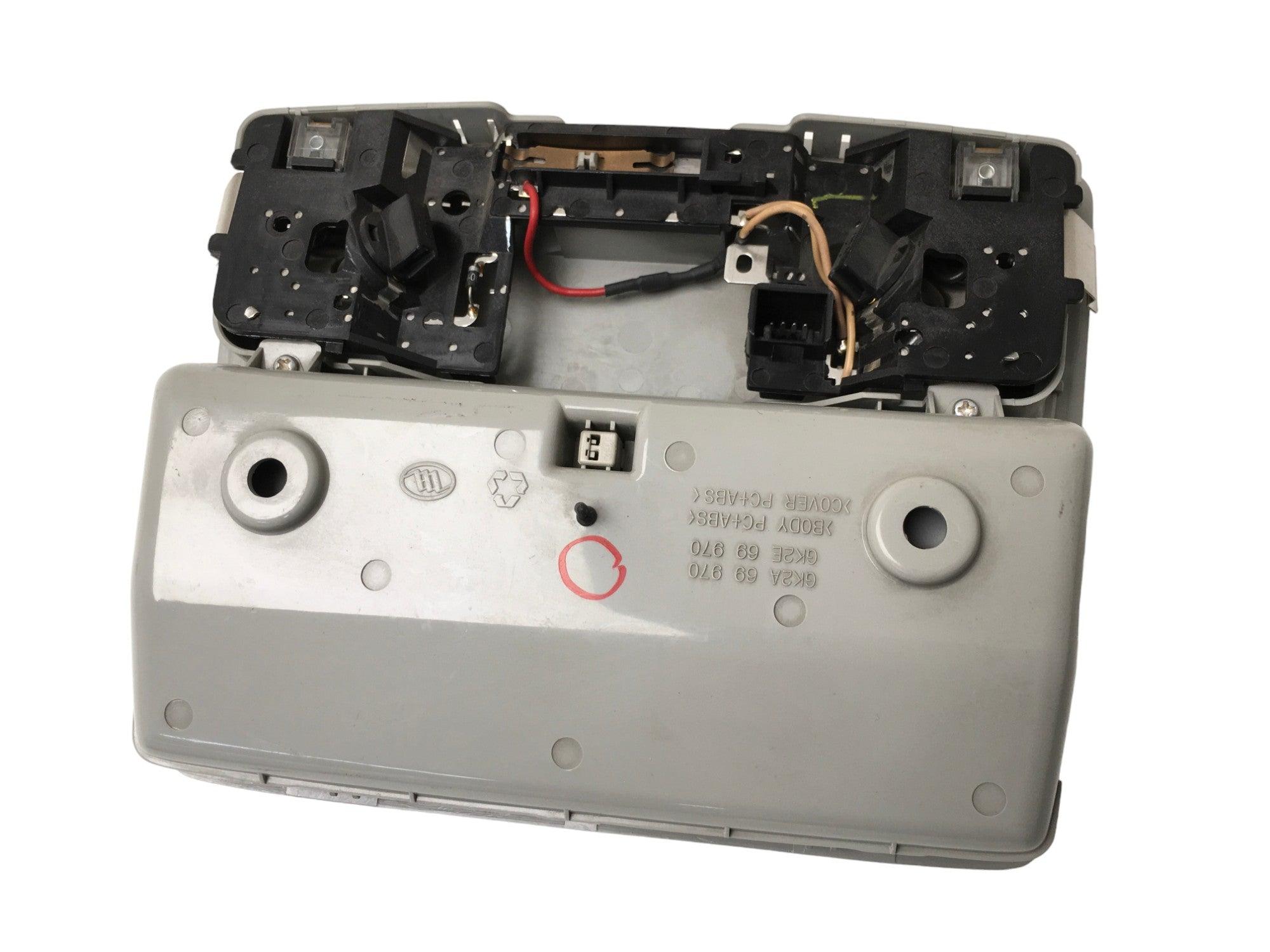 Luz Techo Interior Mazda 5 - GK2A69970