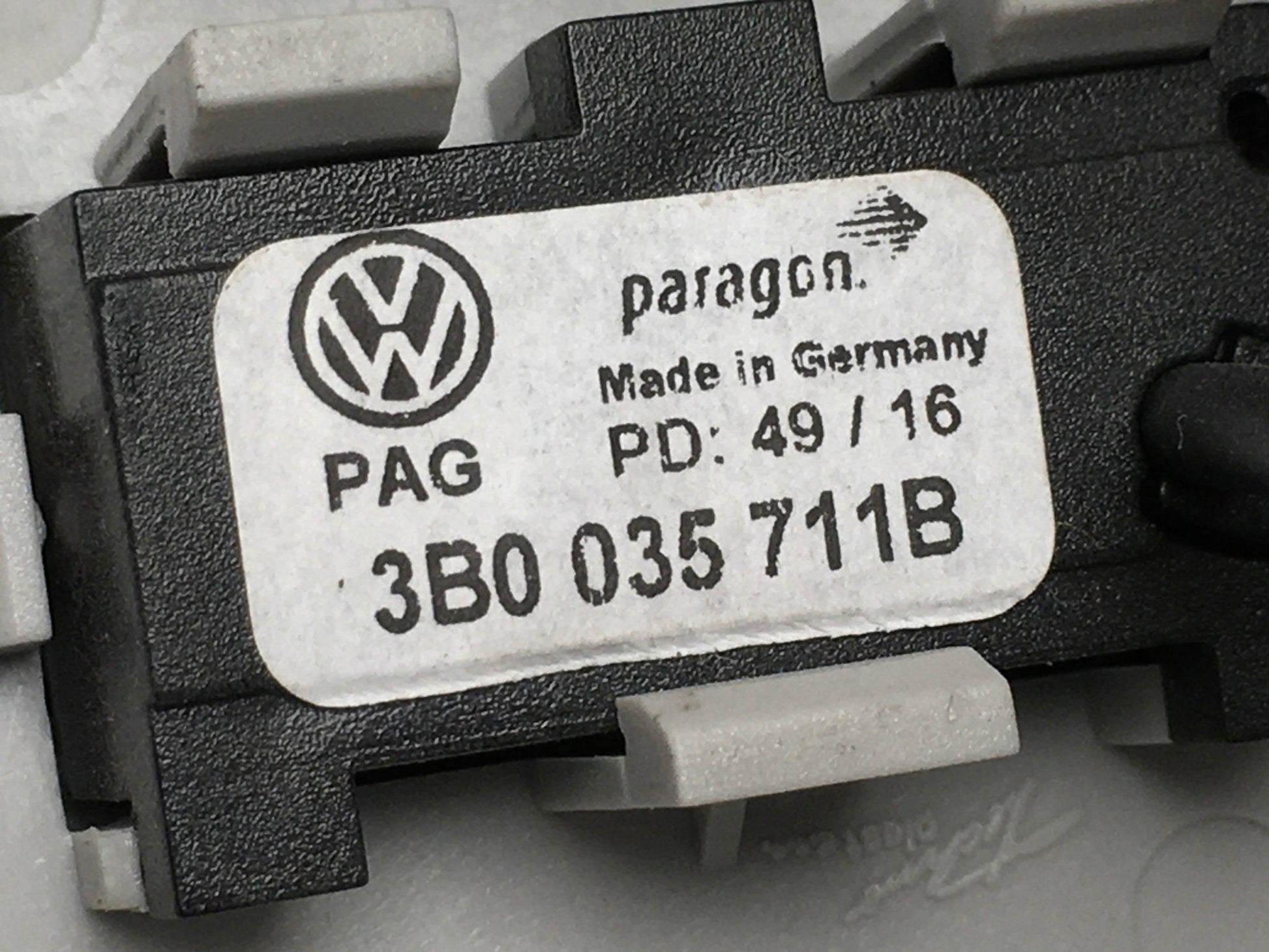 Luz techo interior Seat Toledo IV/ Skoda Rapid - 5JA947105