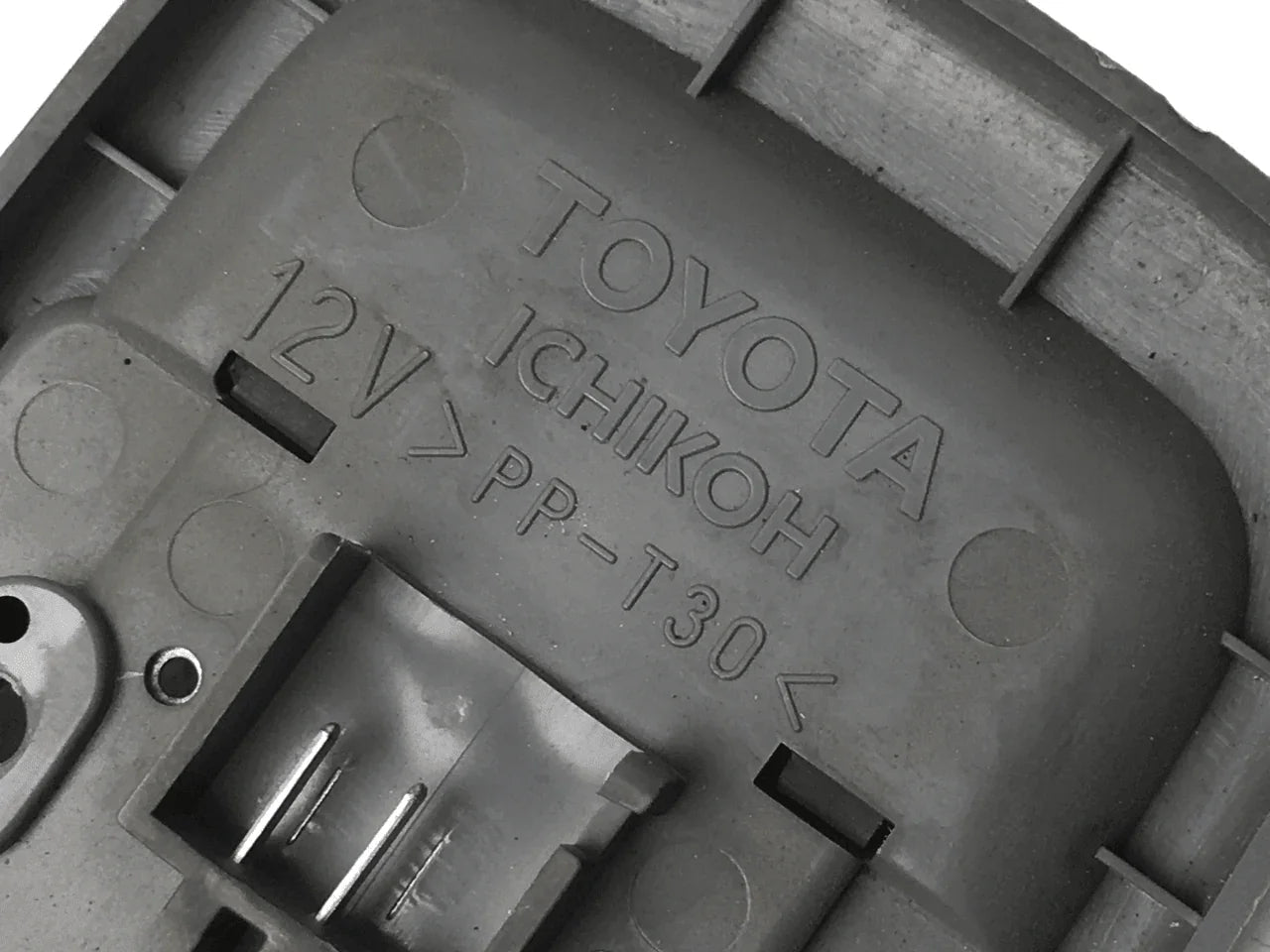 Luz techo interior Toyota 8124012060B3