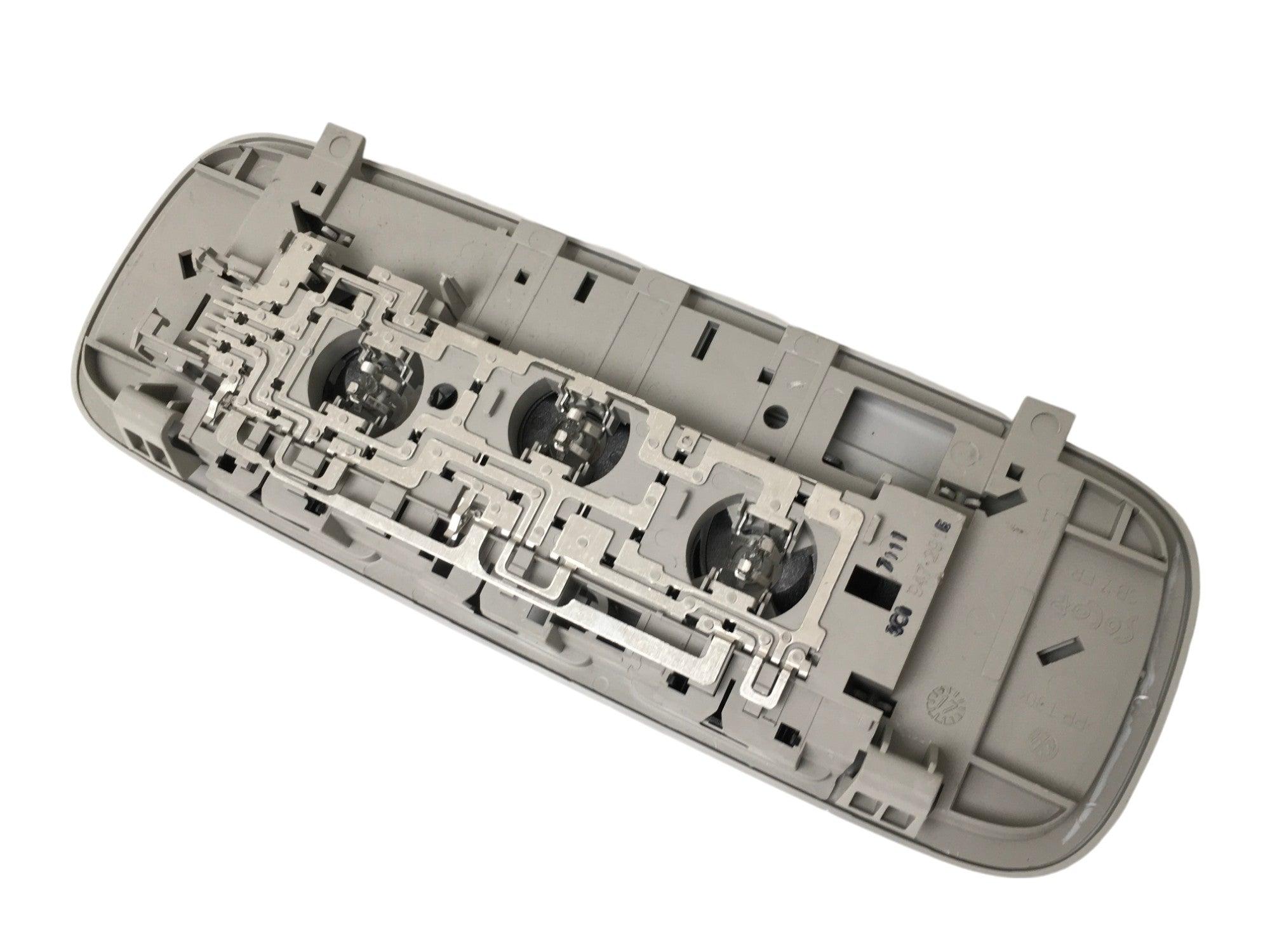 Luz techo VW 3C0947291E - 3C0947291E