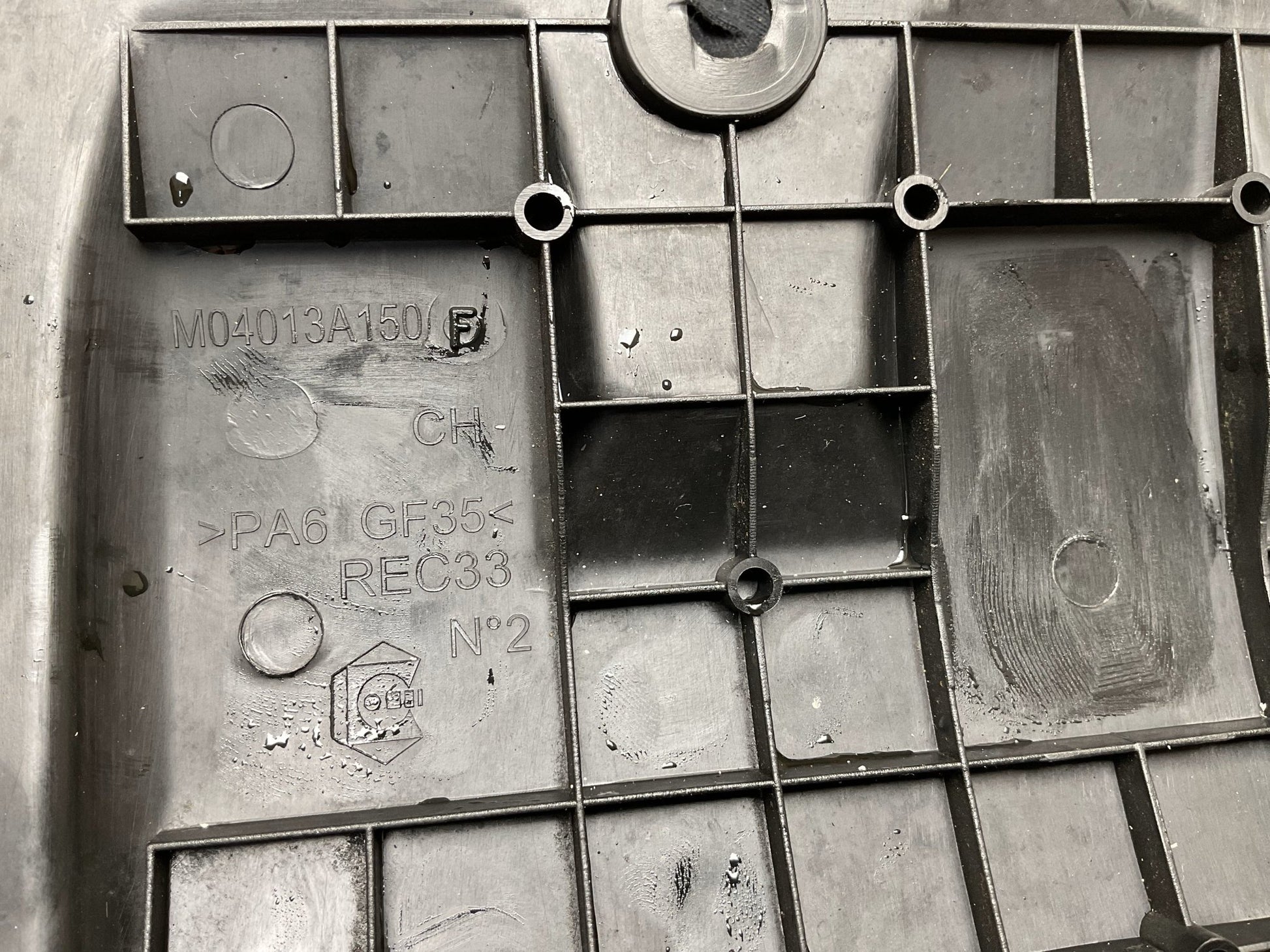 M04013A150F Tapa Motor PSA 1.6 - M04013A150F