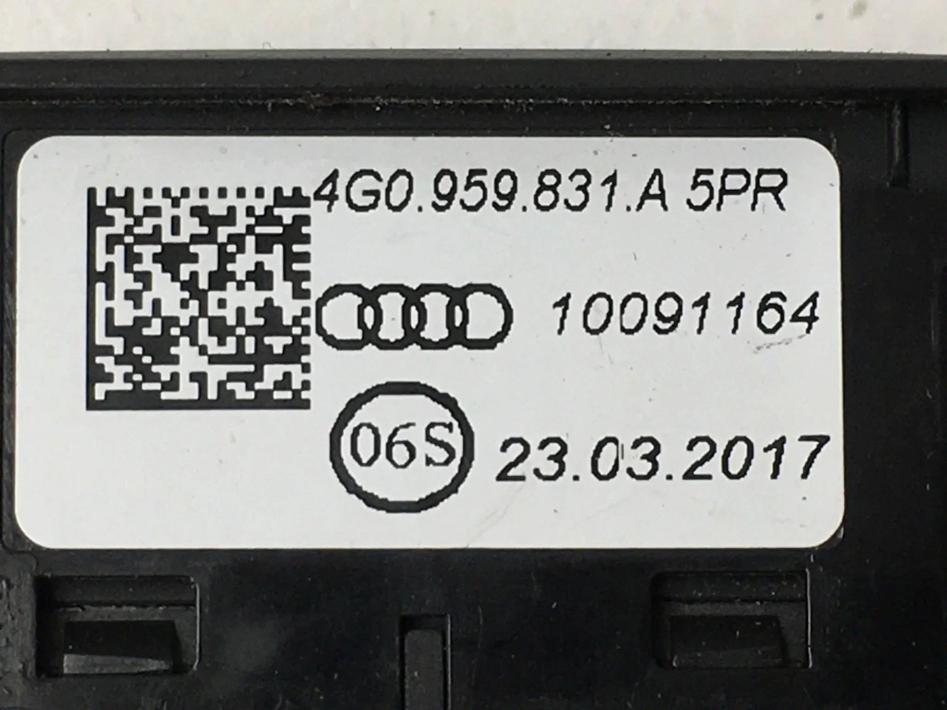 Mando apertura maletero Audi 4G0959831A
