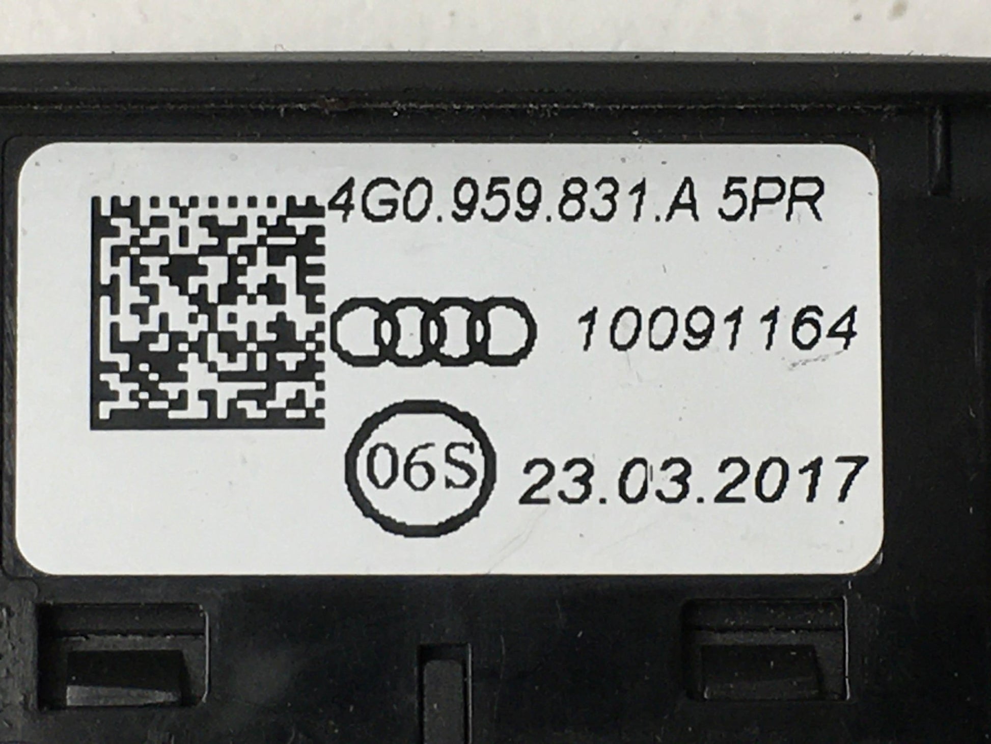Mando apertura maletero Audi 4G0959831A - 4G0959831A