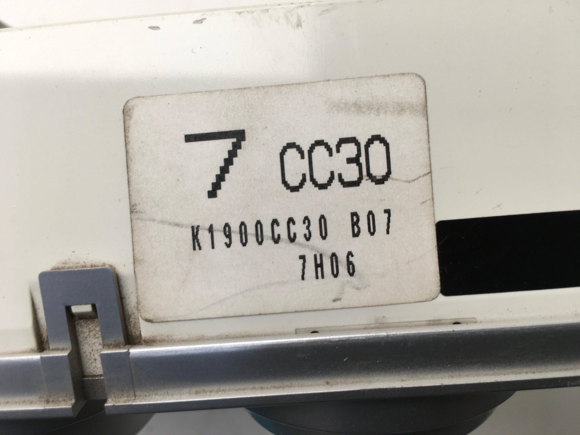 Mando Climatizador Mazda 5 - K1900CC30