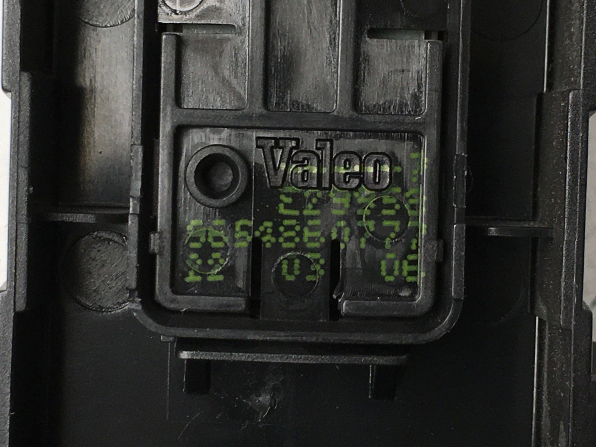 Mando elevalunas dcho Peugeot 207 - 9654860777