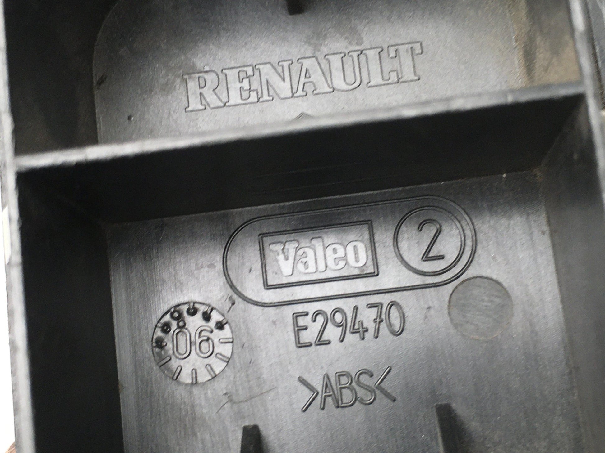 Mando elevalunas Renault Clio III - E29470