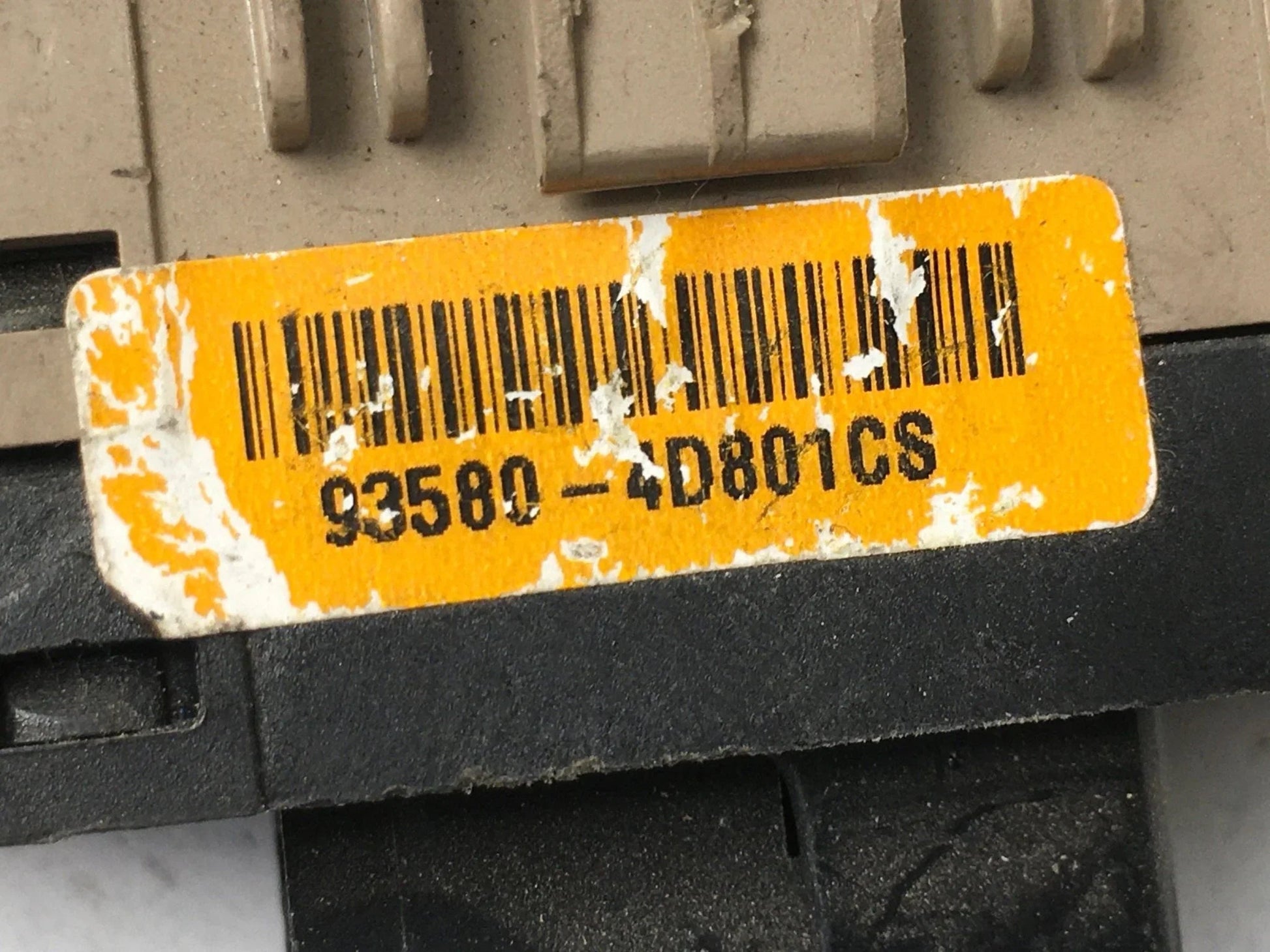 Mando elevalunas tra dcho Kia Carnival II