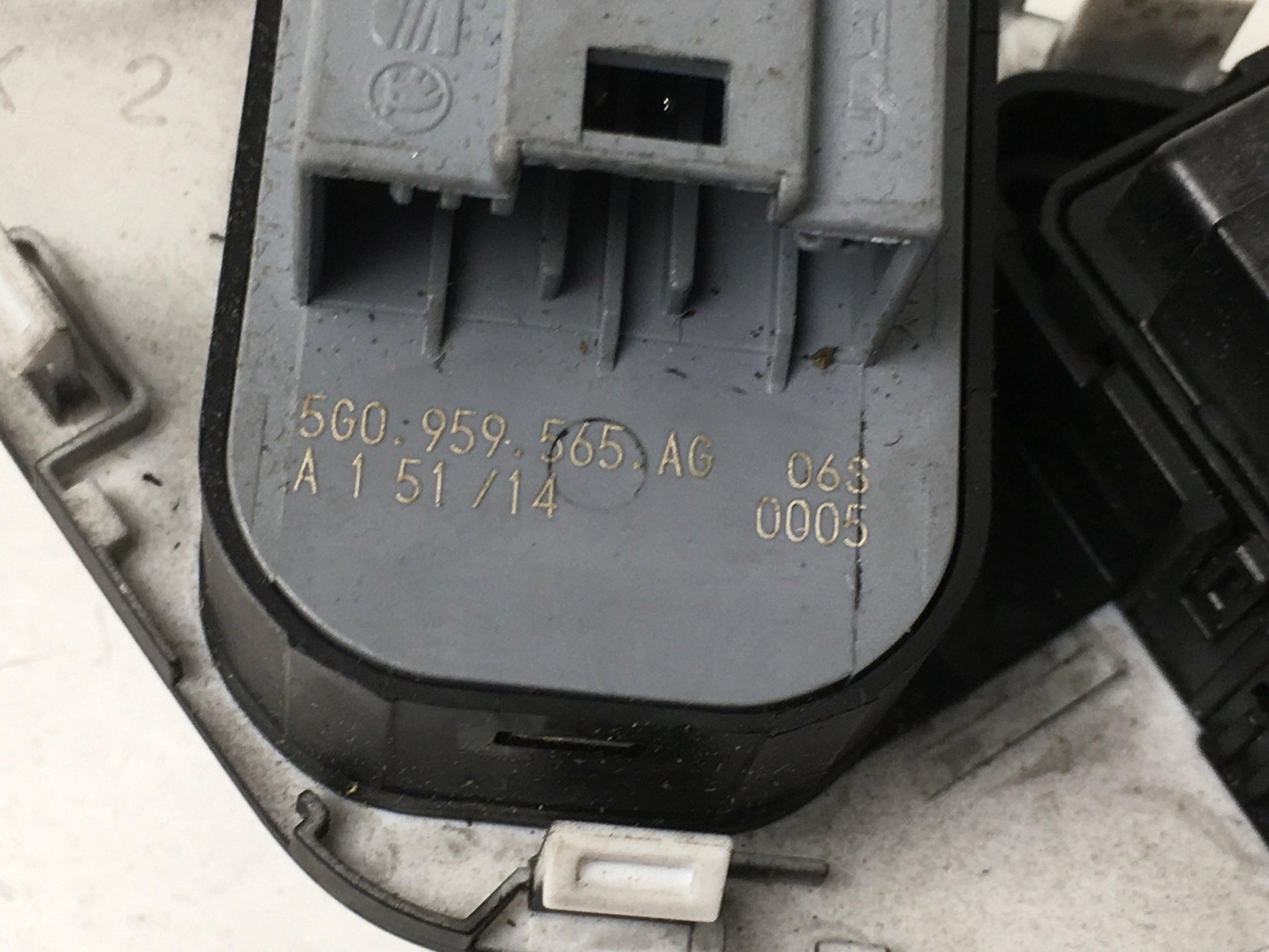 Mando retrovisor VW Golf VII - 5G0959565AG