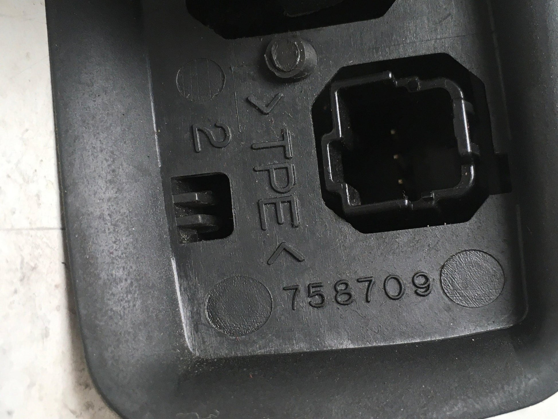 Mando Volumen Ford 758709 - 758709