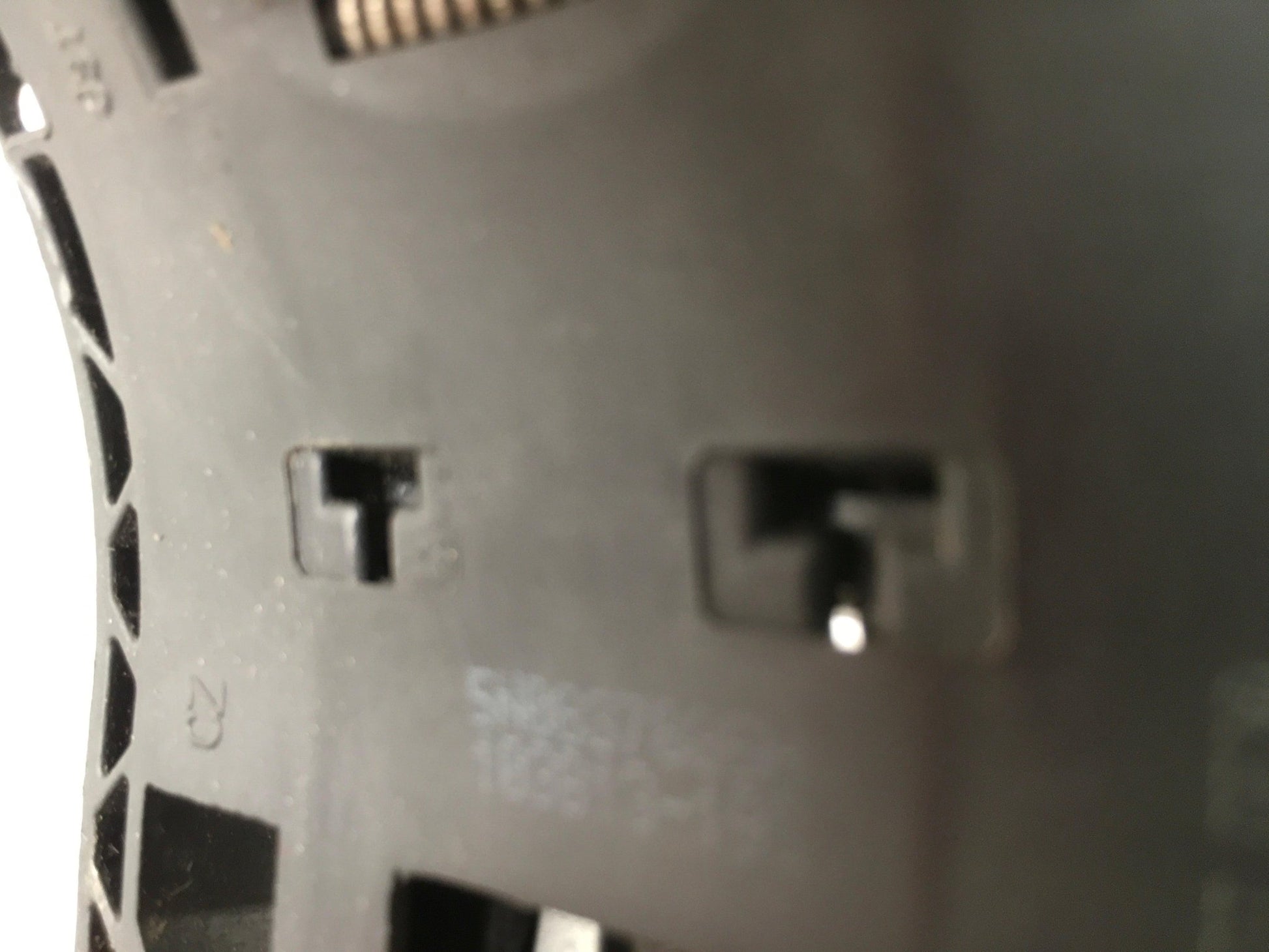 Maneta del derecha VW Tiguan - 5N0837885H