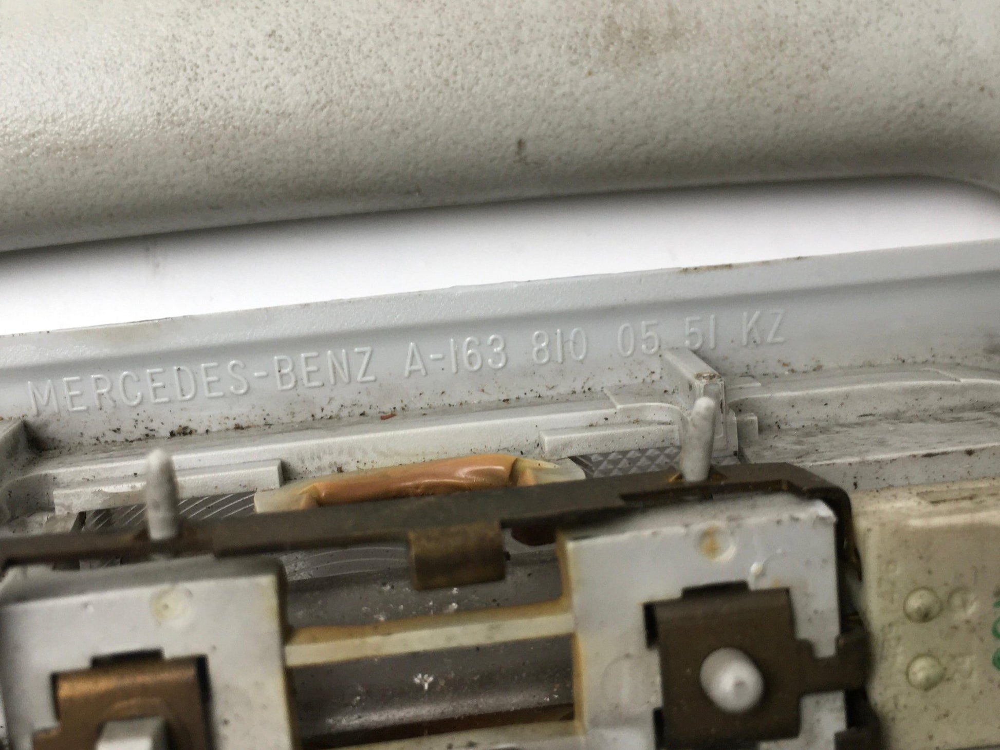 Maneta techo Mercedes W163 - A1638100551