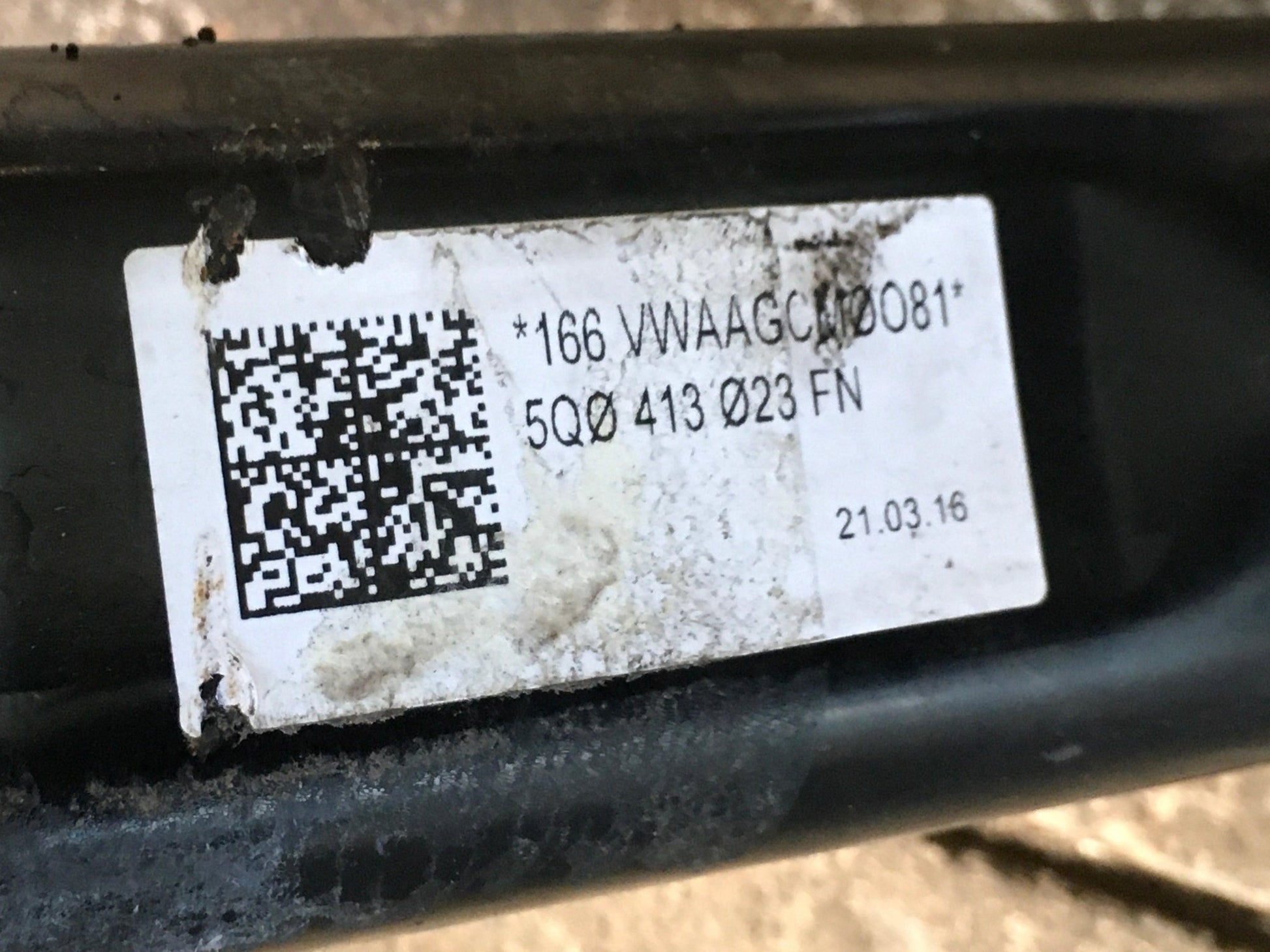 Mangueta del dcha VW 5Q0413023FN - 5Q0413023FN