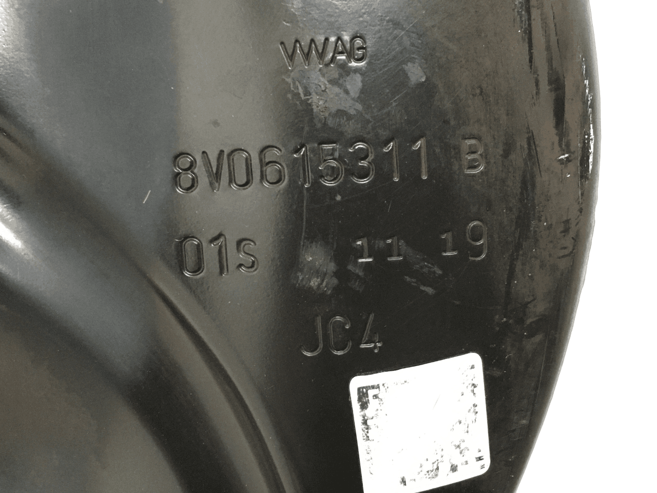 Mangueta del izq Audi A3 8V0615311B - 8V0407257A