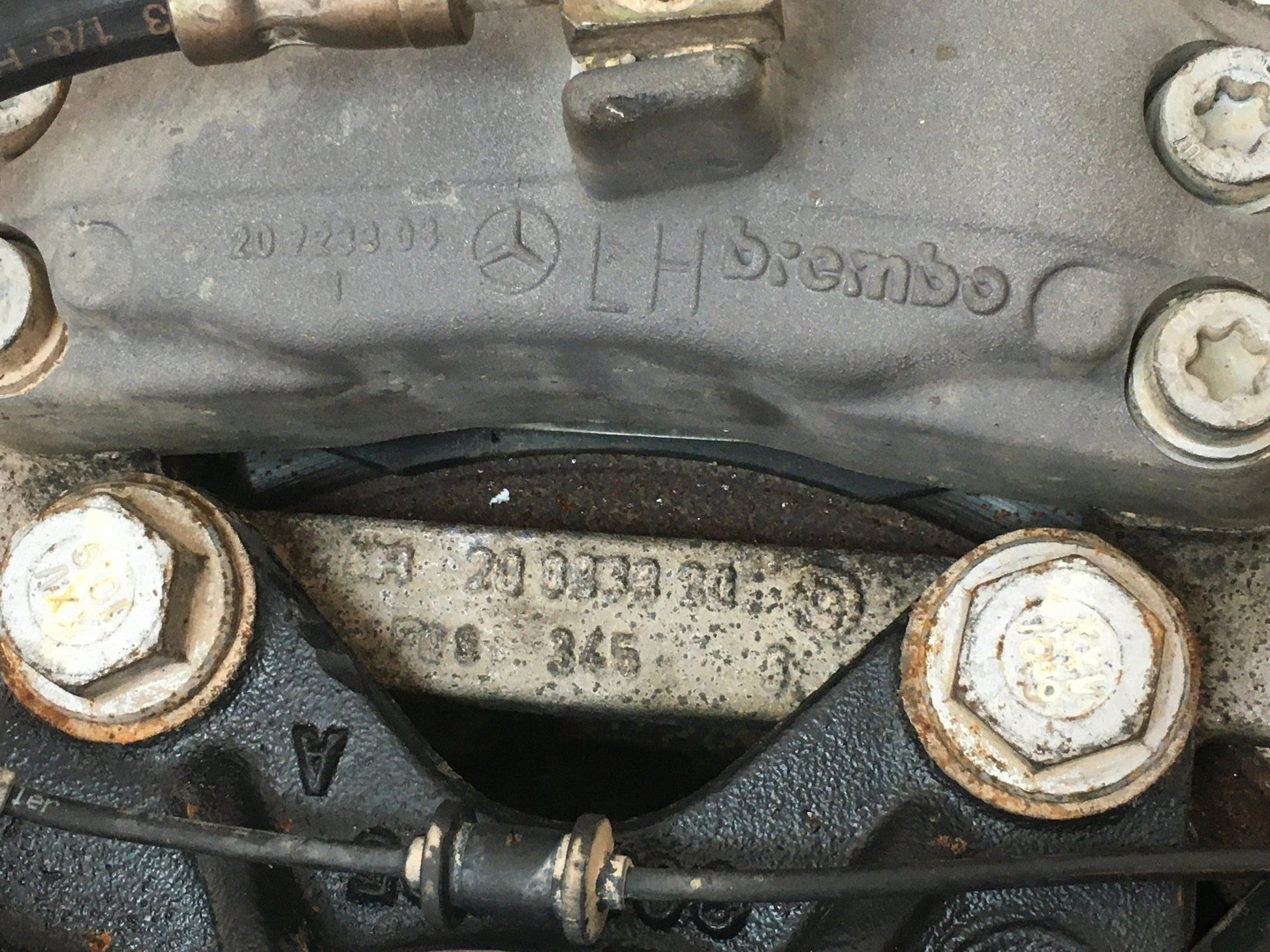 Mangueta del izq Mercedes M W163 - A1633320101