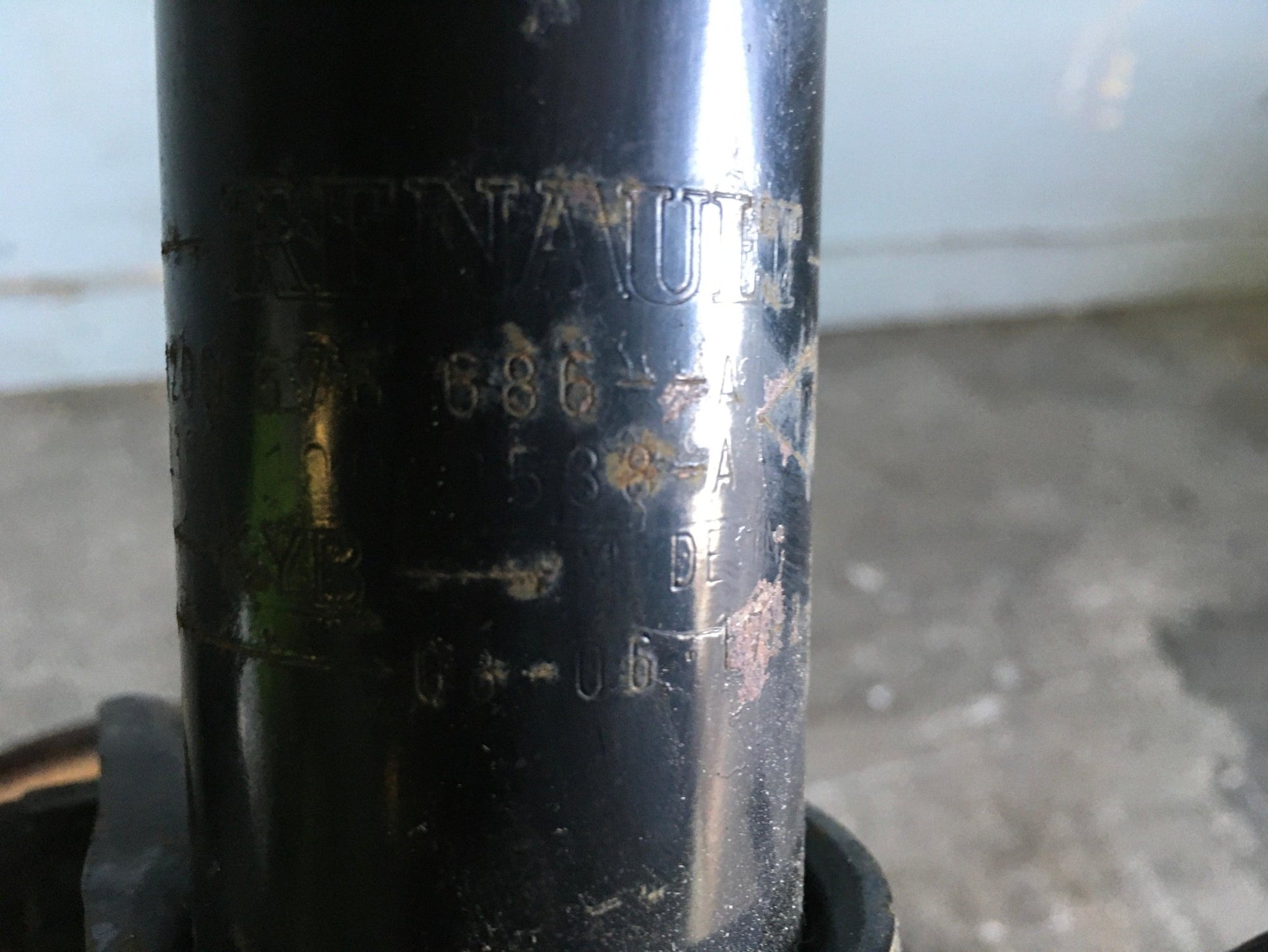 Mangueta del izq para Renault Kangoo I 8200150222 - 8200150222