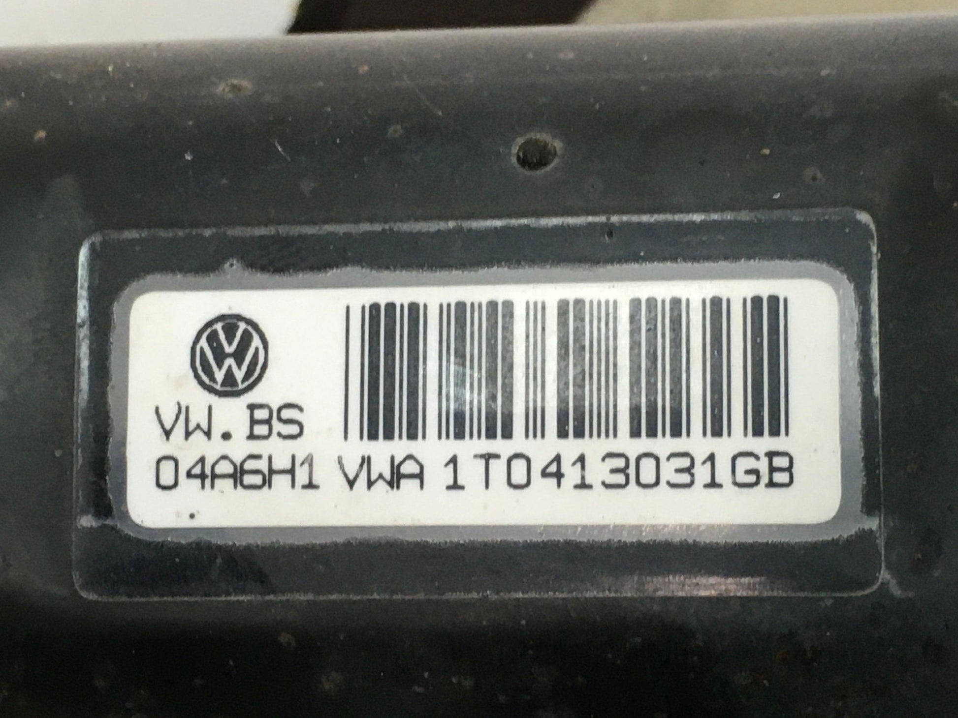 Mangueta del izq VW Caddy 3/Touran 1T - 1T0413031GB_