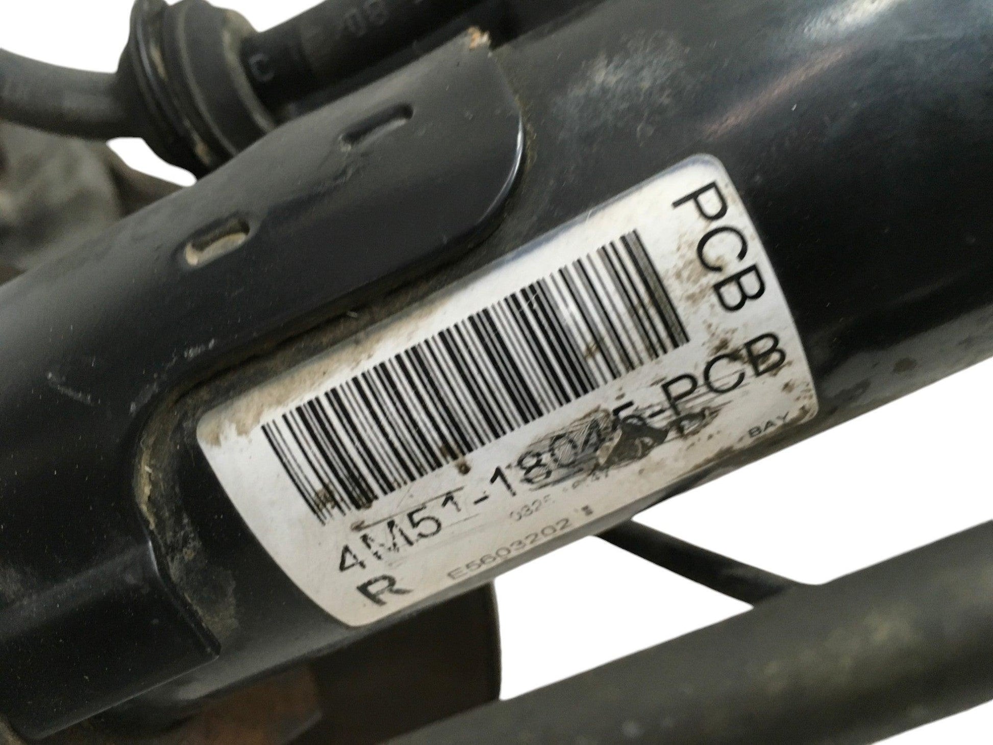 Mangueta derecha Ford Focus II - 4M5118045PCB