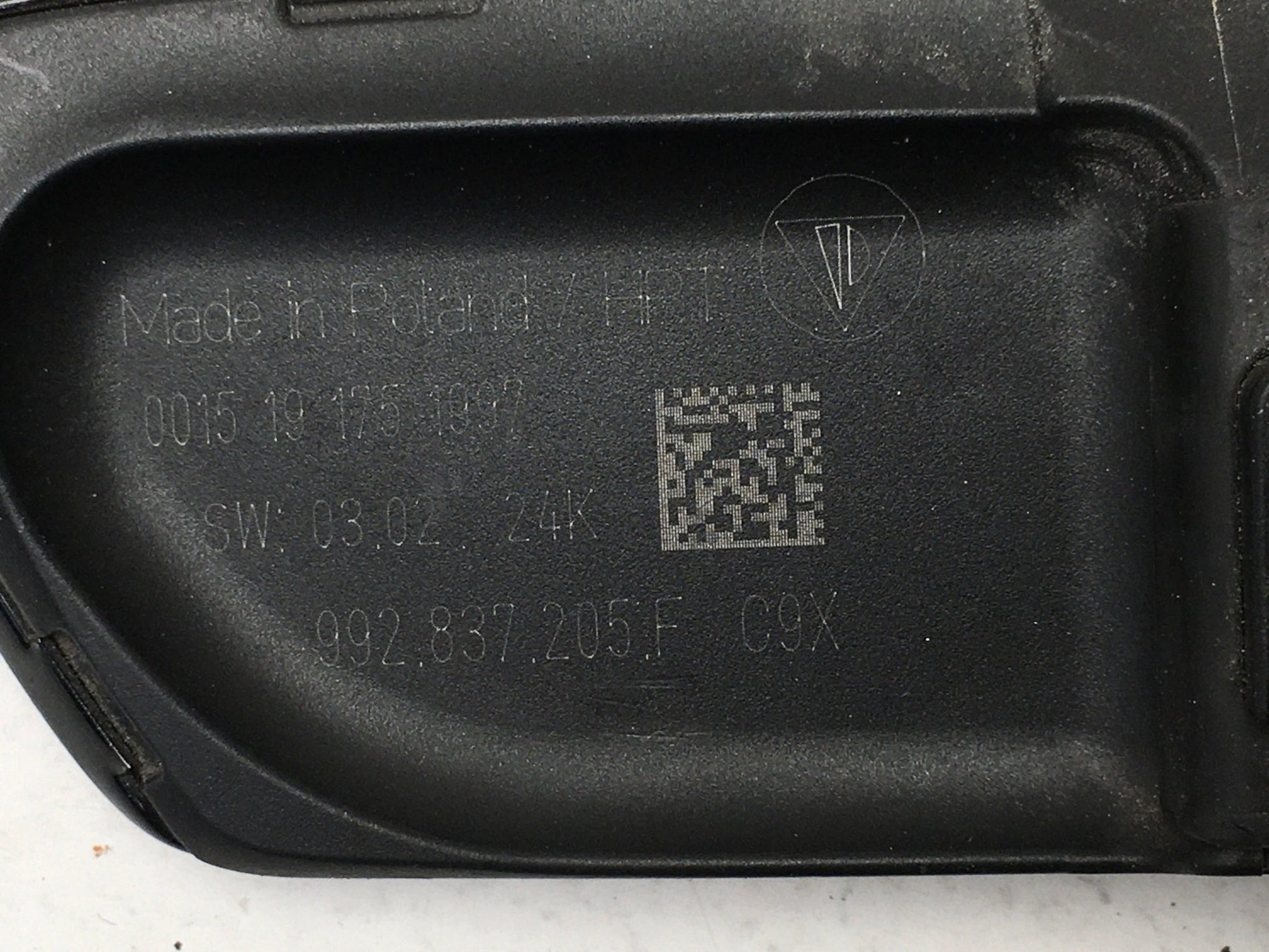 Manija puerta izquierda Porsche 992 - 992837205F