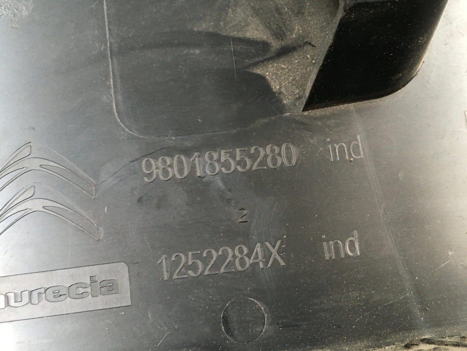 Manija puerta maletero Citroen C4 I Cactus - 9801855280