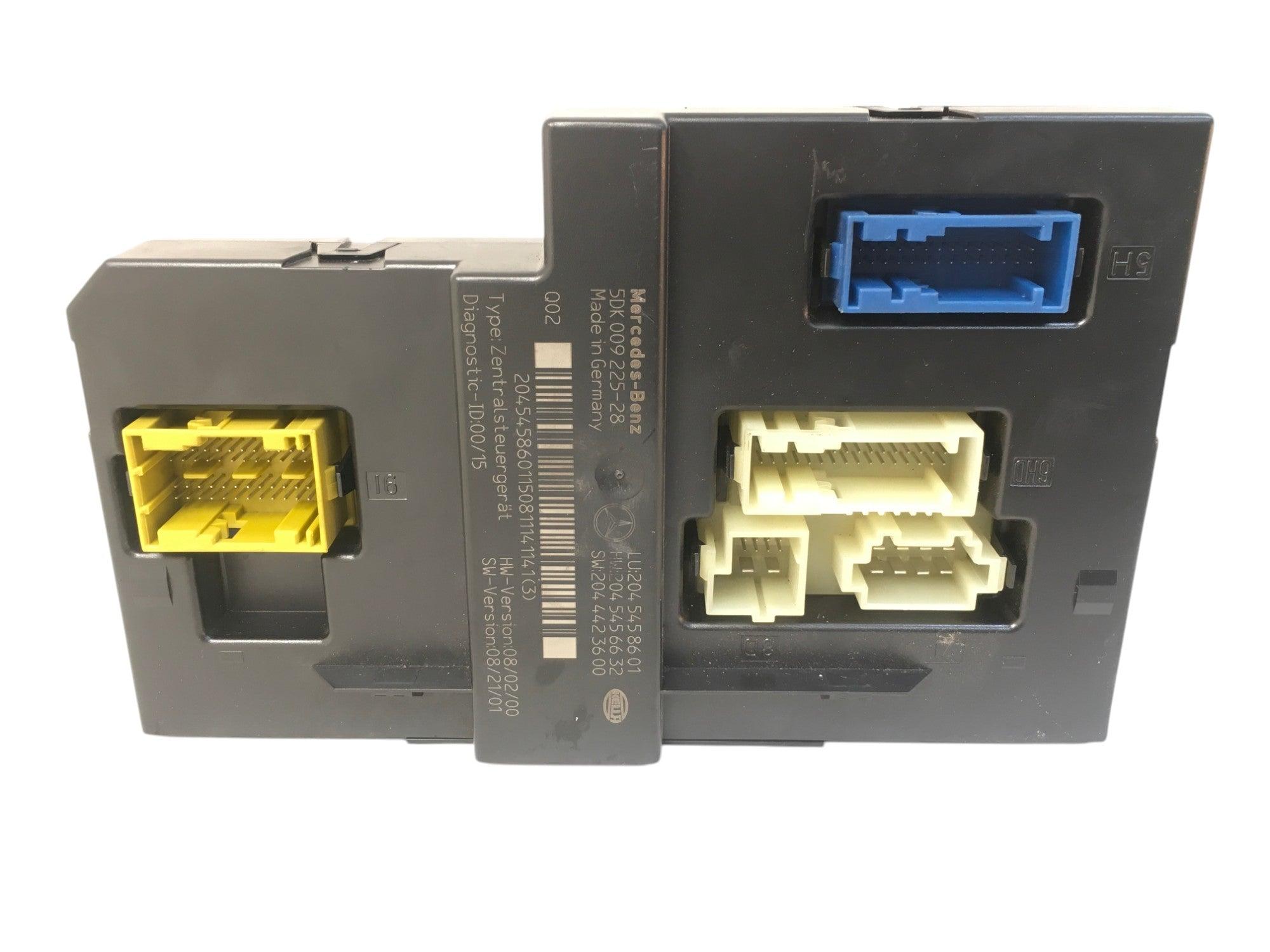 Modulo Caja Fusibles Mercedes W204 - 2045458601