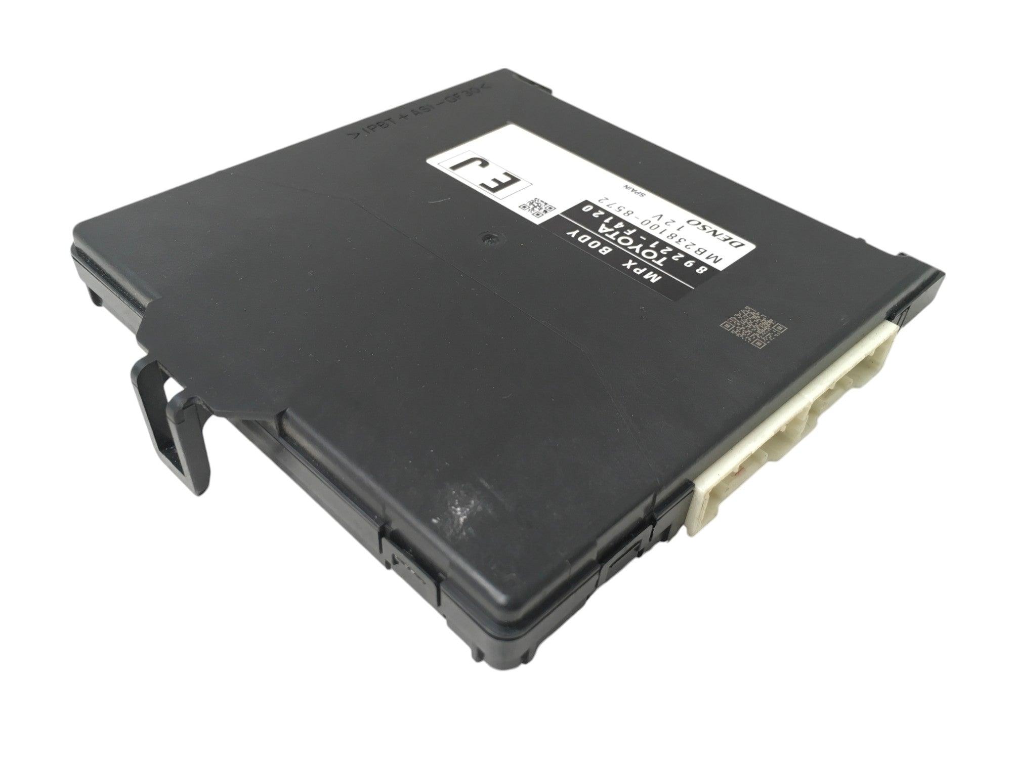 Modulo Caja Fusibles Toyota C - HR - 89221F4120