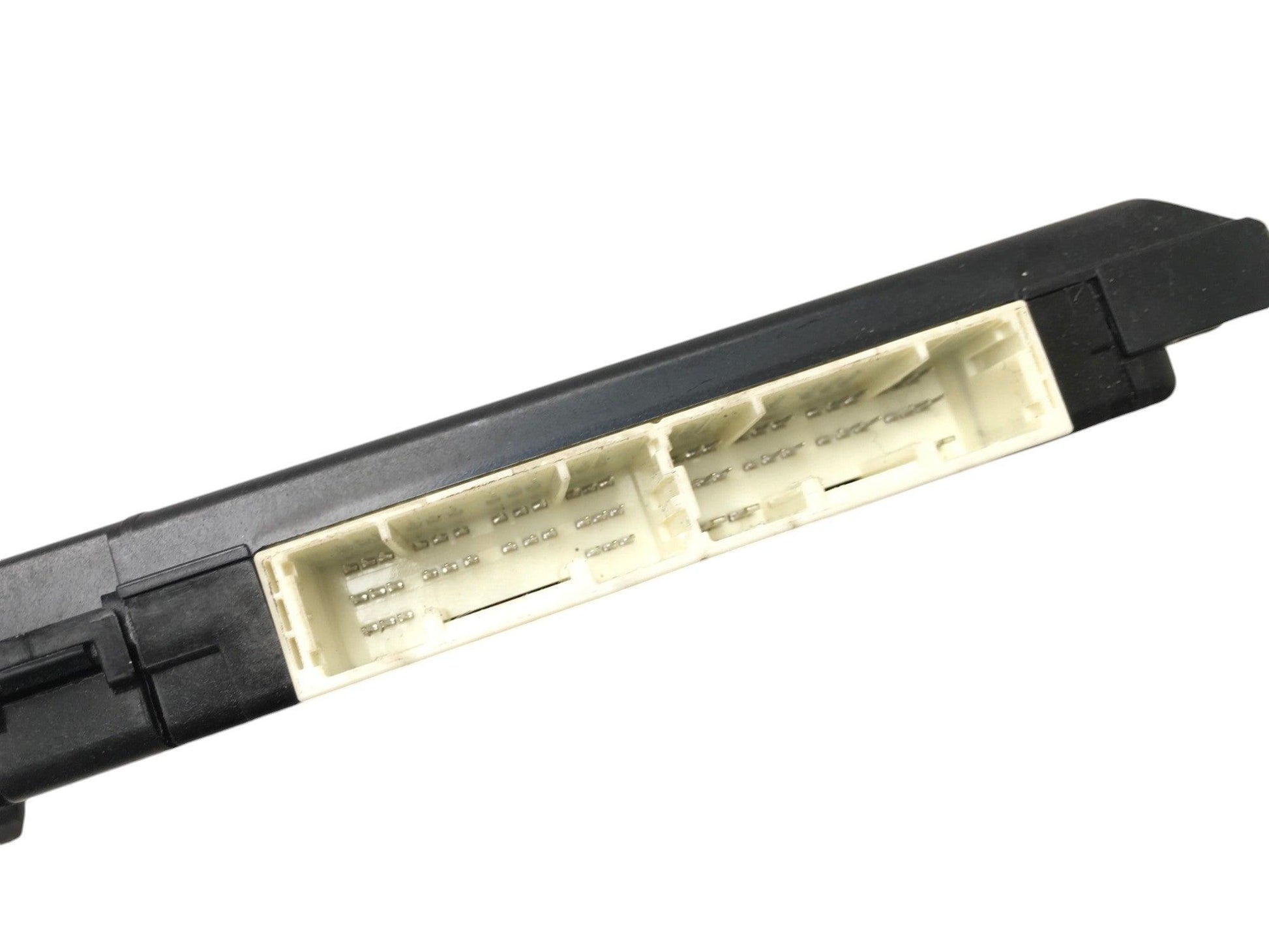 Modulo Caja Fusibles Toyota C - HR - 89221F4120