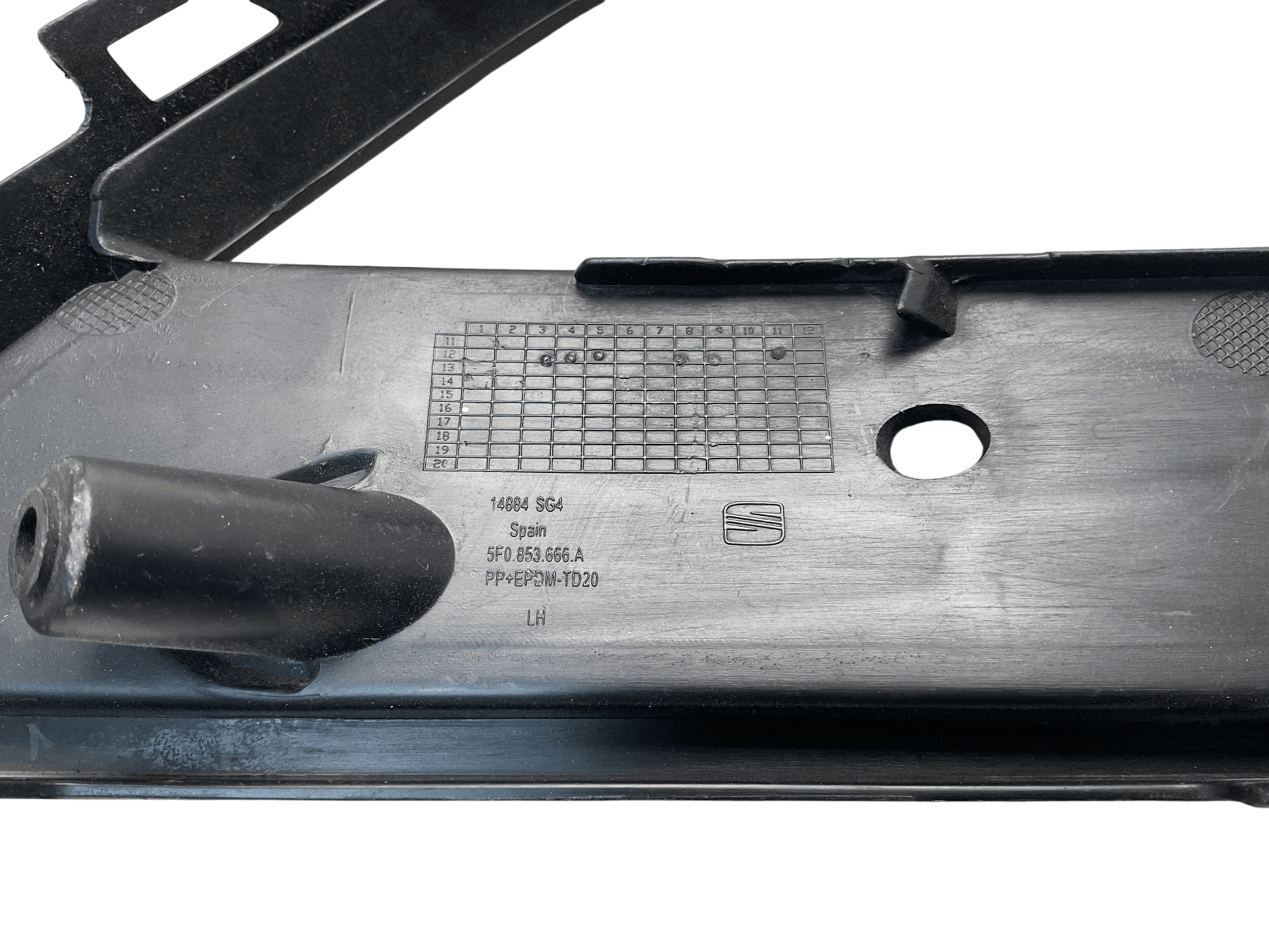 Moldura antinieblas dcho Seat Leon II 12-20 - 5F0853666