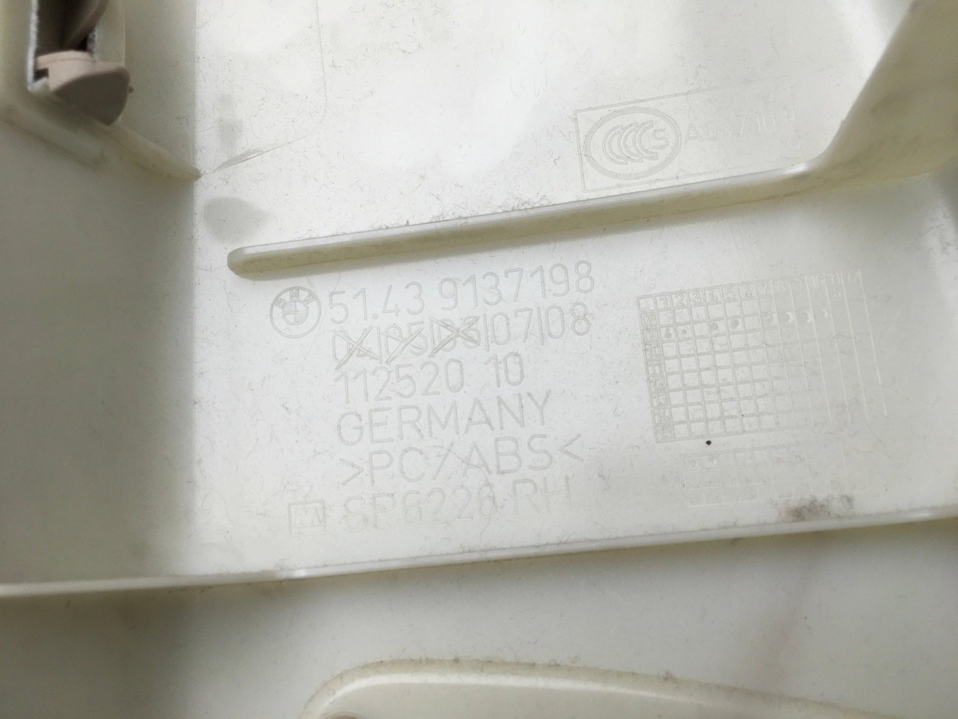 Moldura cinturon derecho BMW F07 GT - 51439137198