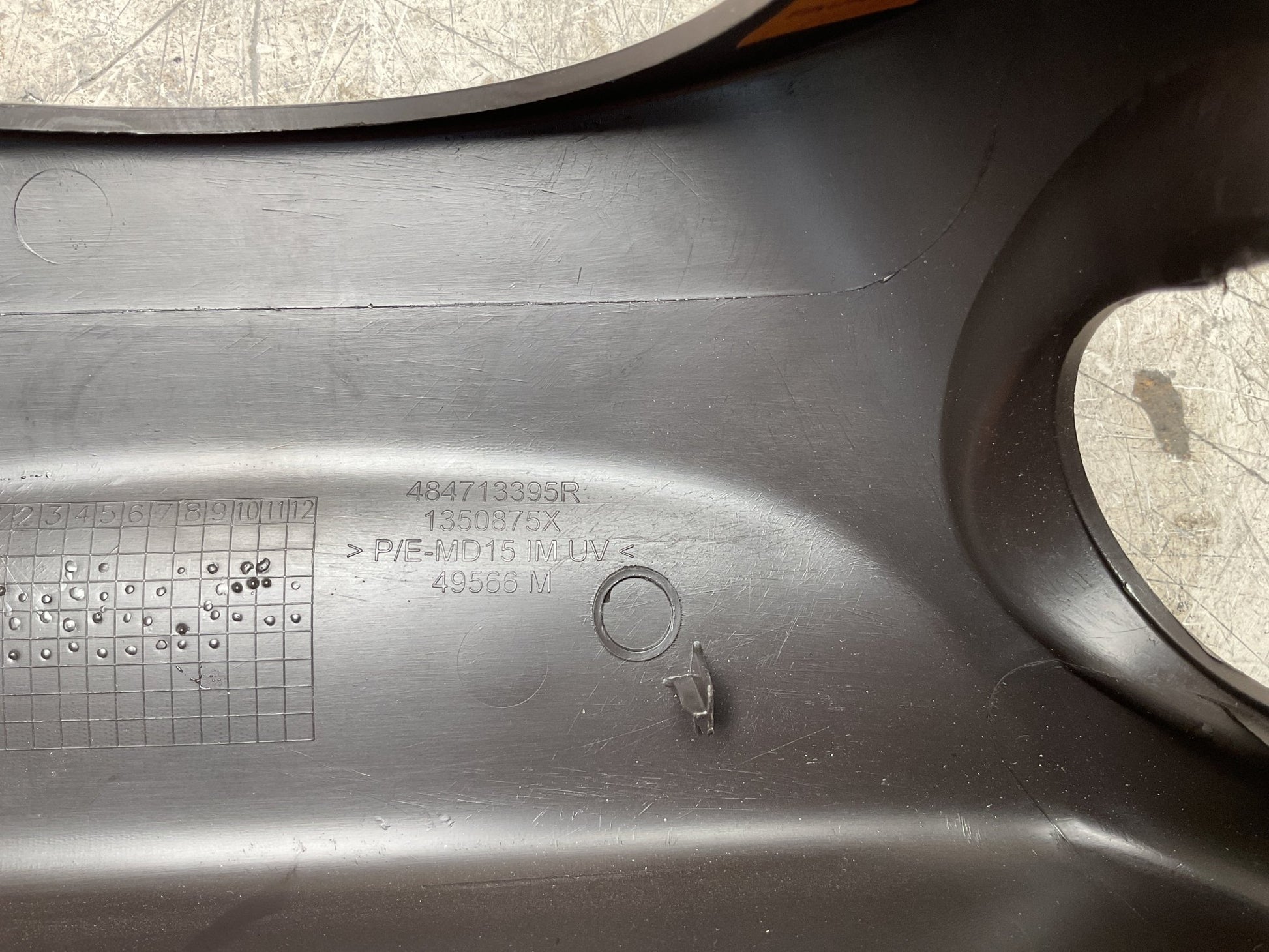 Moldura columna direccion Renault 484713395R - 484713395R