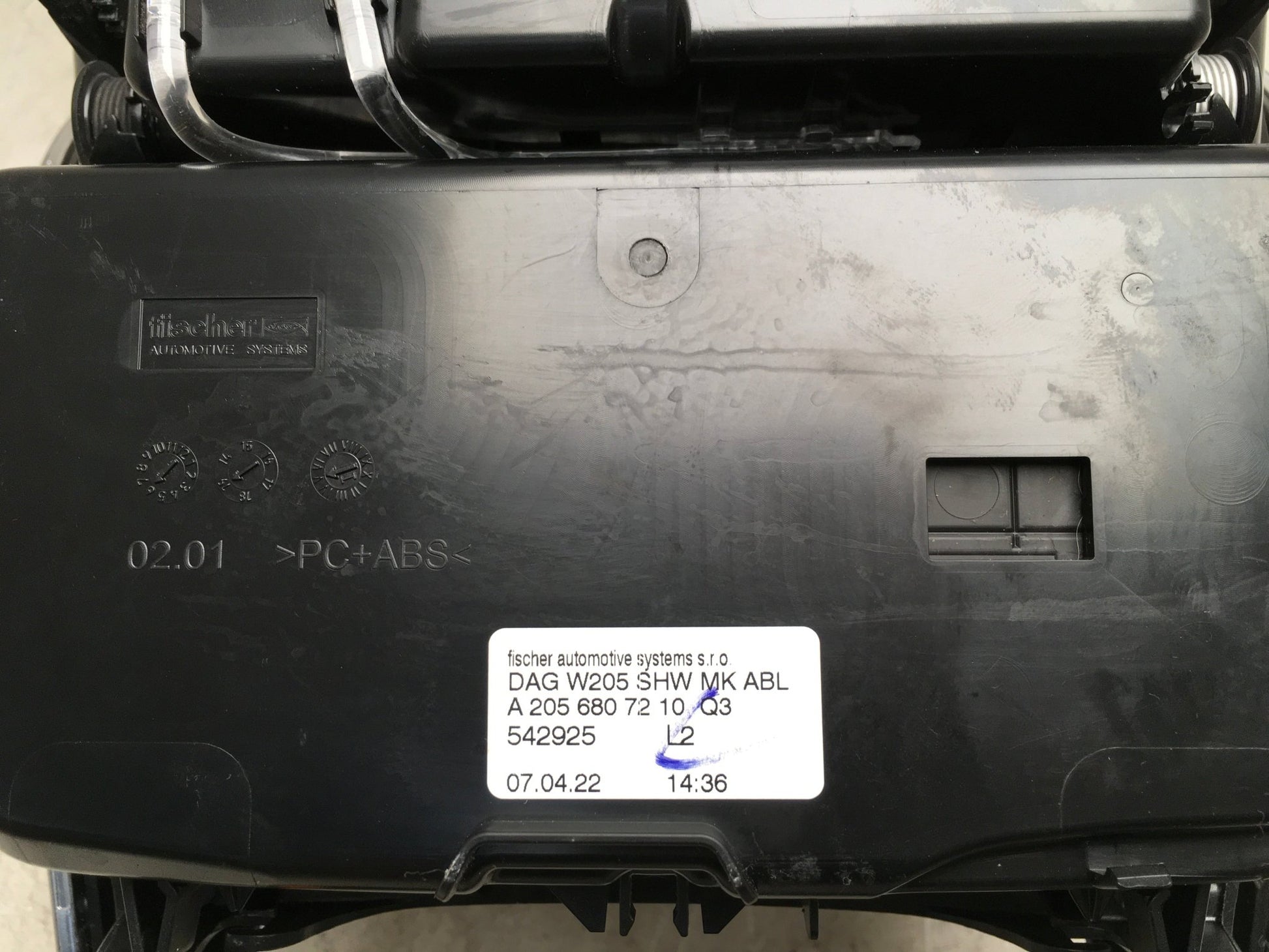 Moldura Consola Central Mercedes W205 - A2056807210