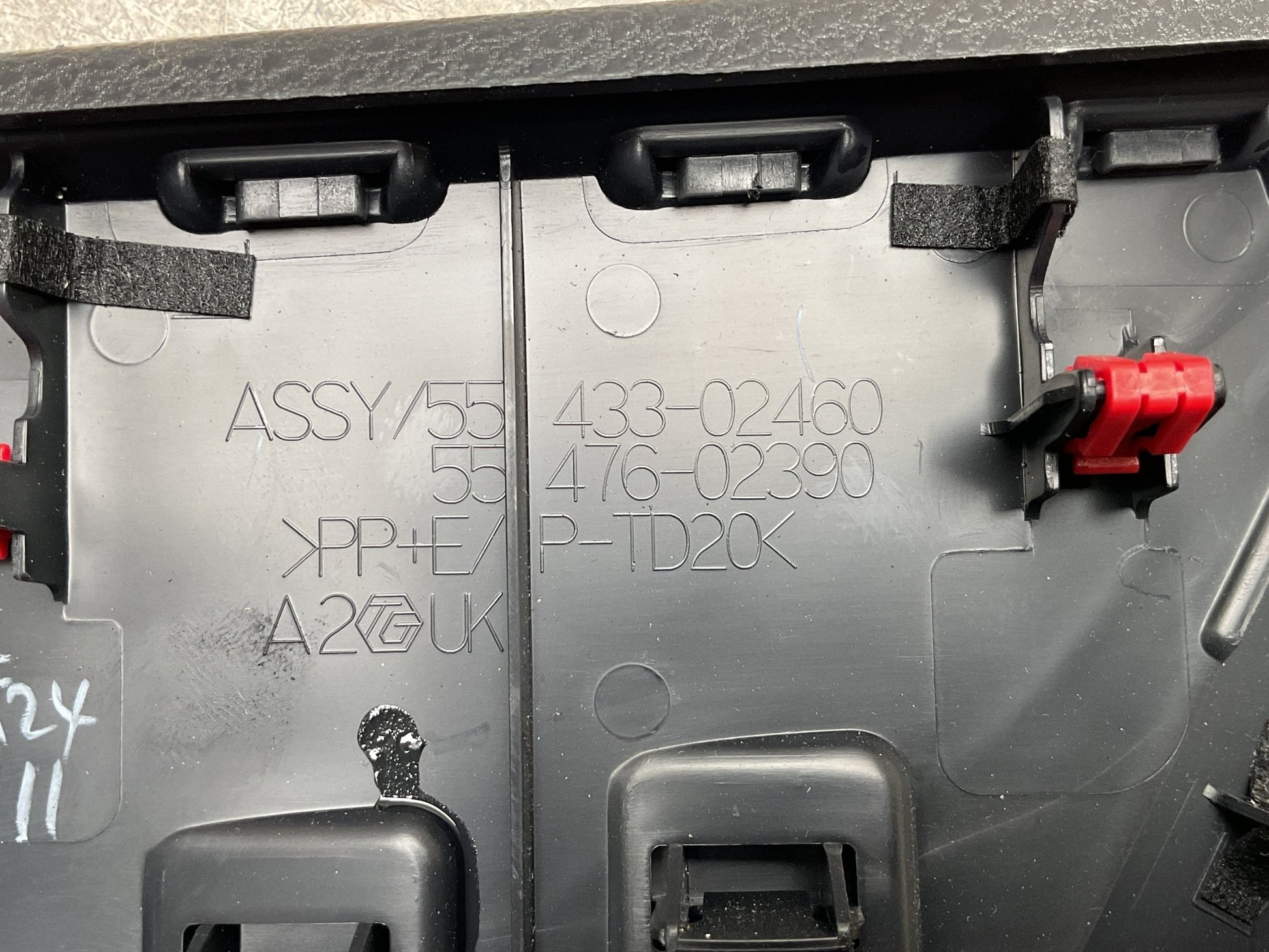 Moldura Consola central Toyota Auris 12 - 18 - 5541302420