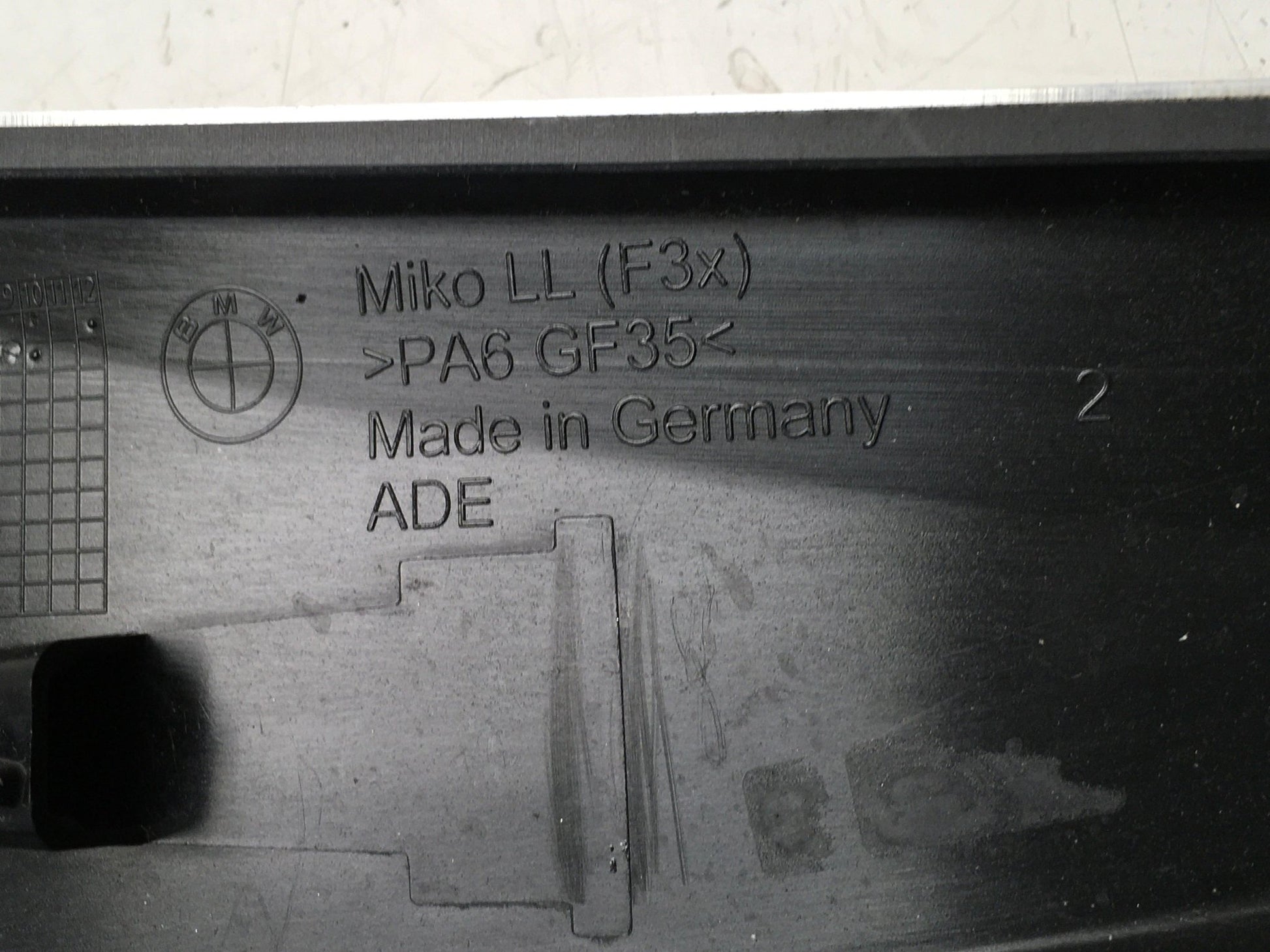 Moldura Control audio BMW F30 - 9218919