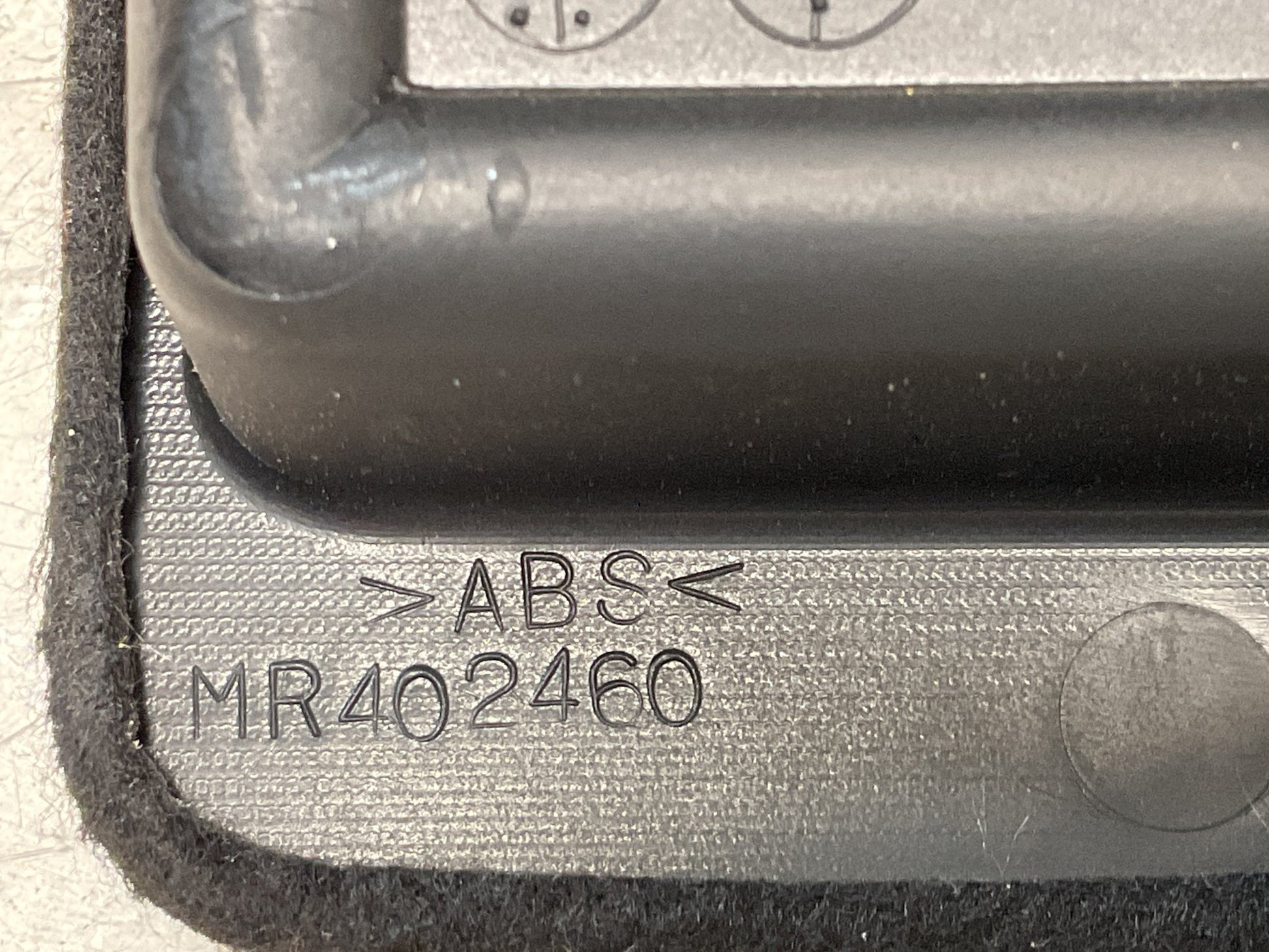 Moldura Cuadro Instrumentos Mitsubishi Pajero 99 - 06 - MR402460