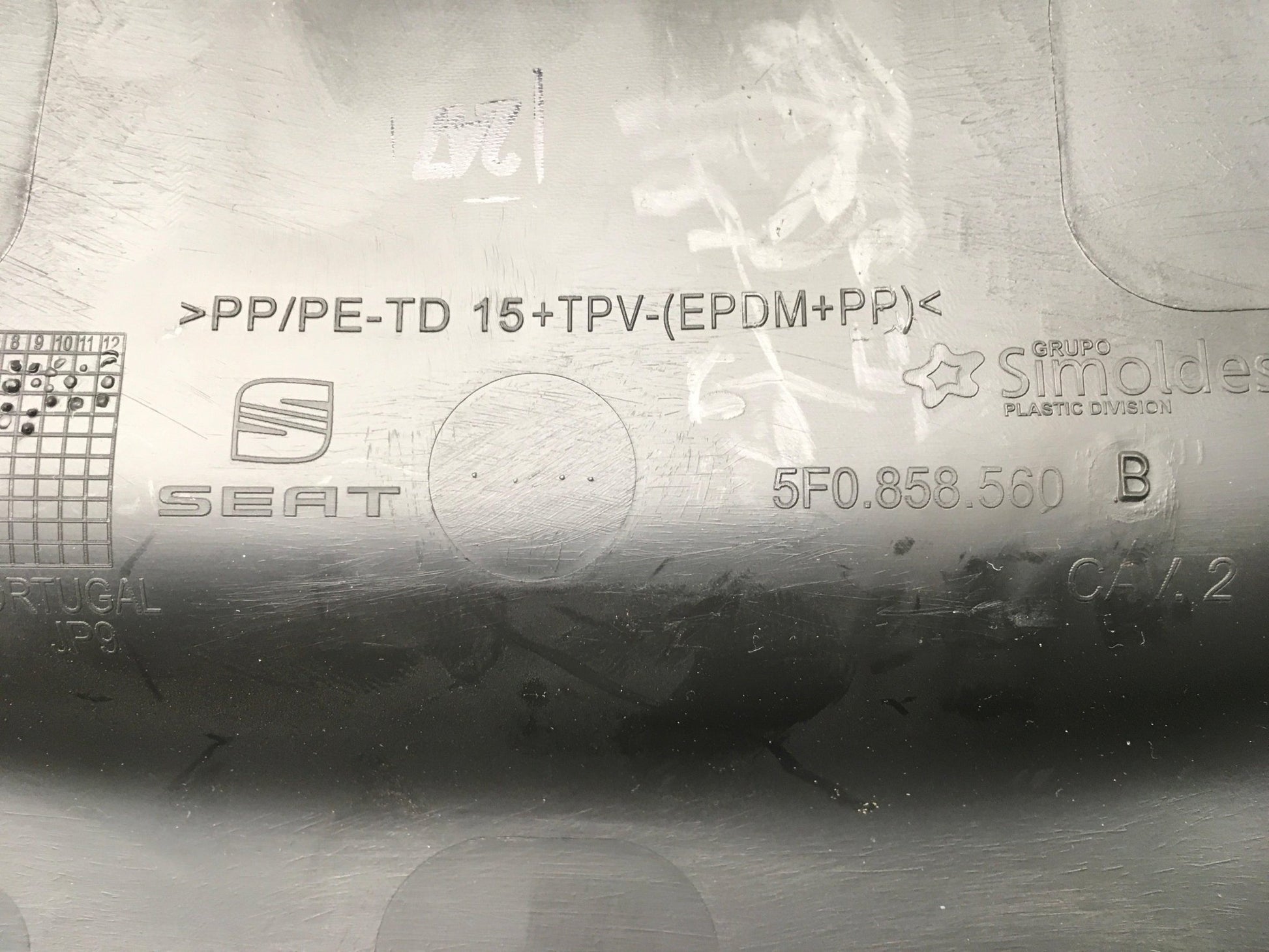 Moldura Cuadro Instrumentos Seat Leon III - 5F0858560