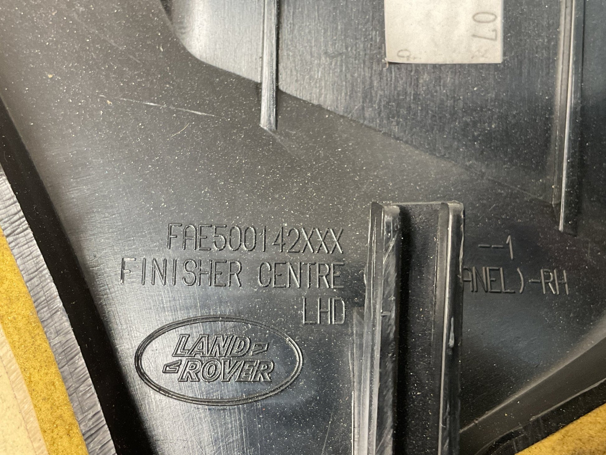 Moldura dcha Consola central Land Rover L320 05 - 13 - FAE500142XXX