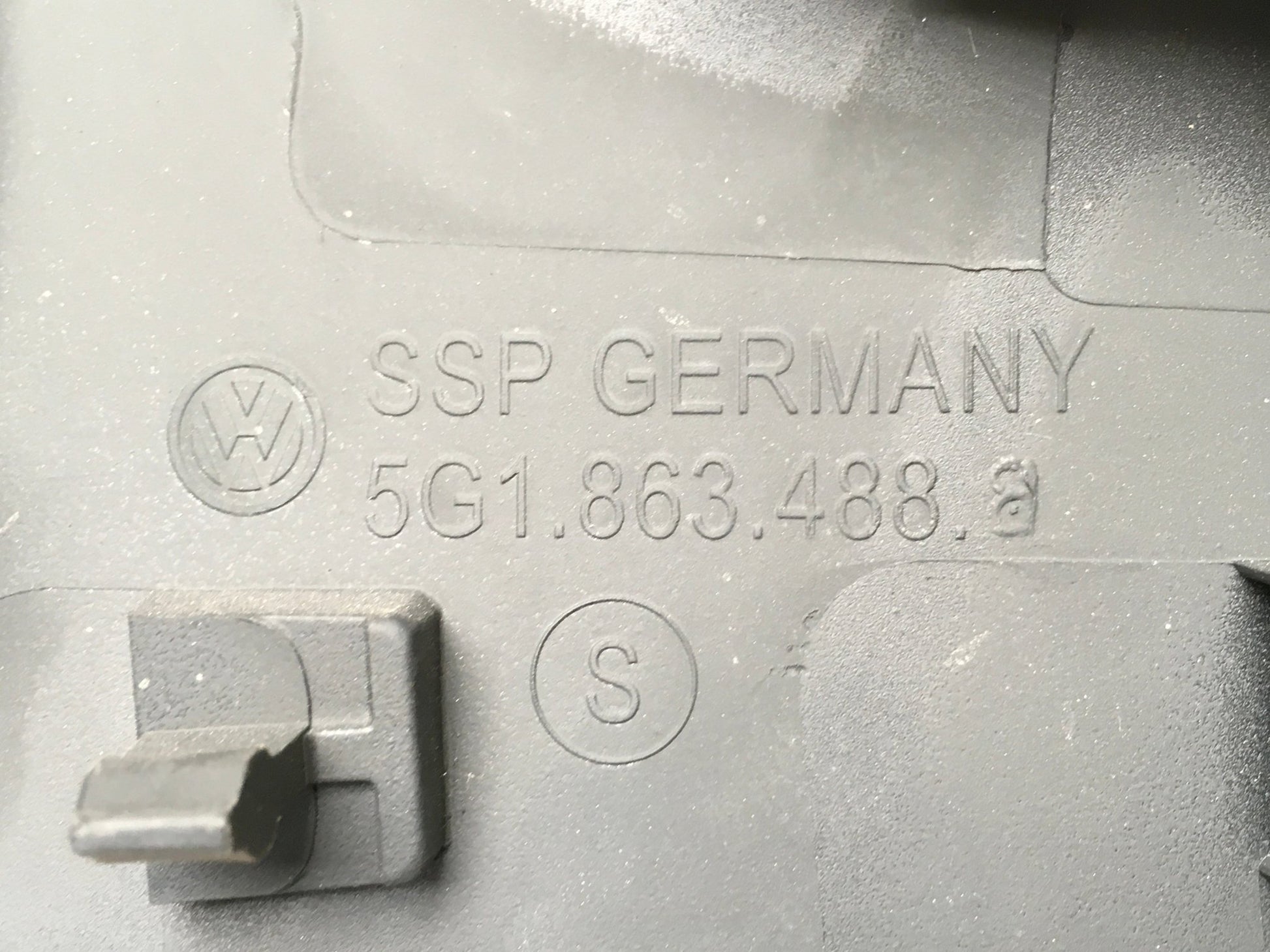 Moldura dcha Consola central VW Golf VII - 5G1863488