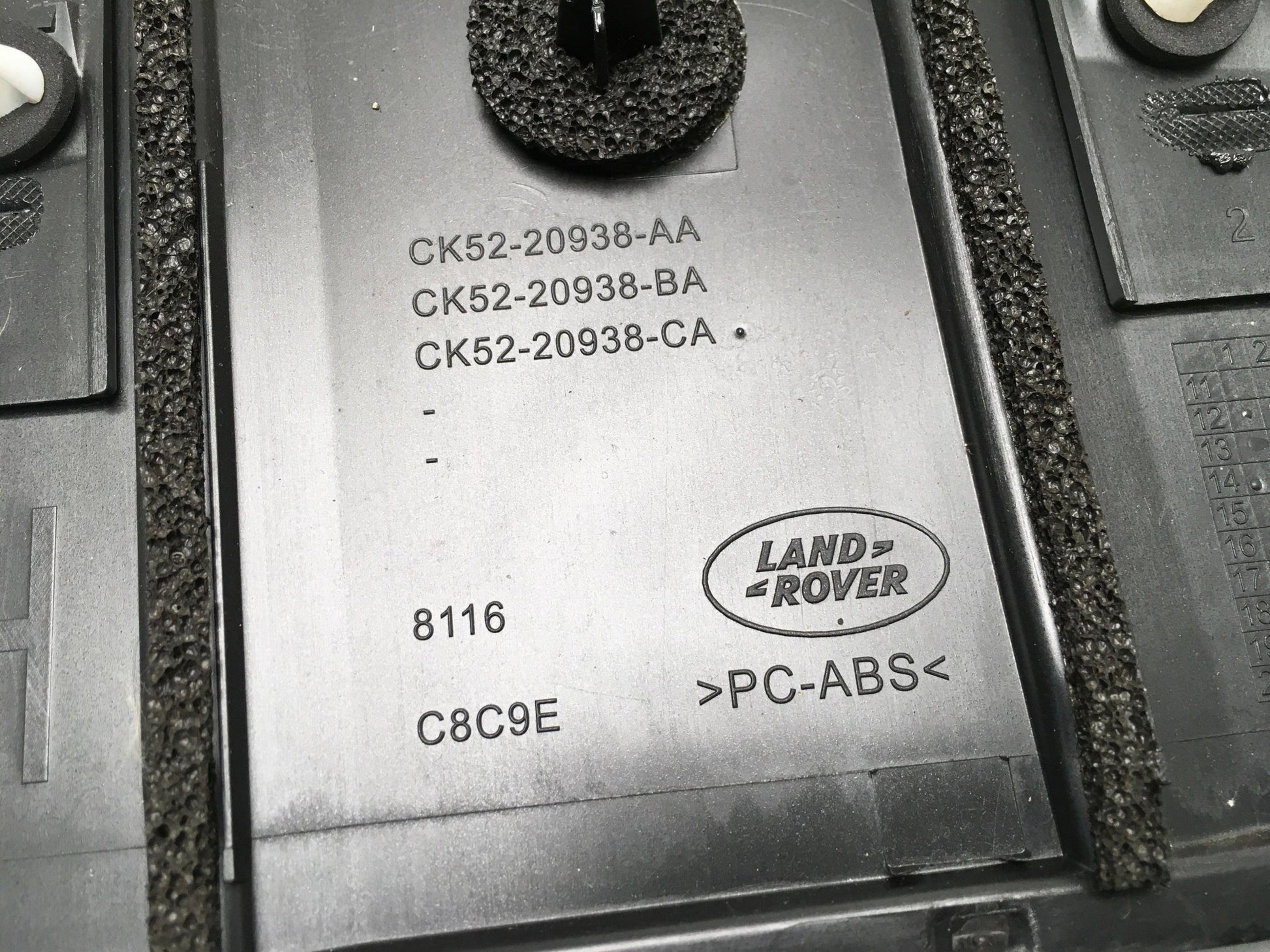 Moldura del dcha Range Rover L405 - CK5220938AA