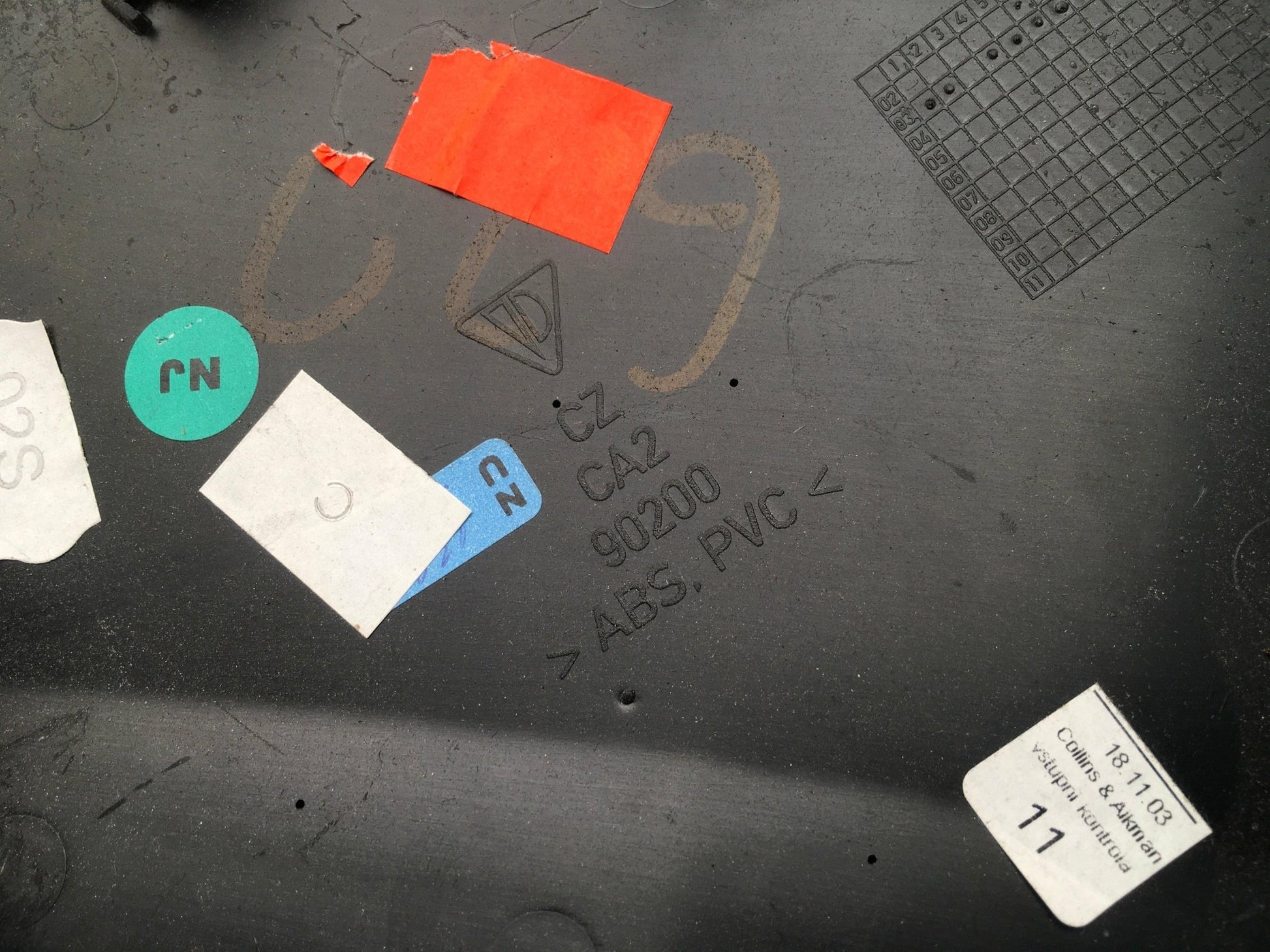 Moldura del izq Porsche Cayenne - 95555211301