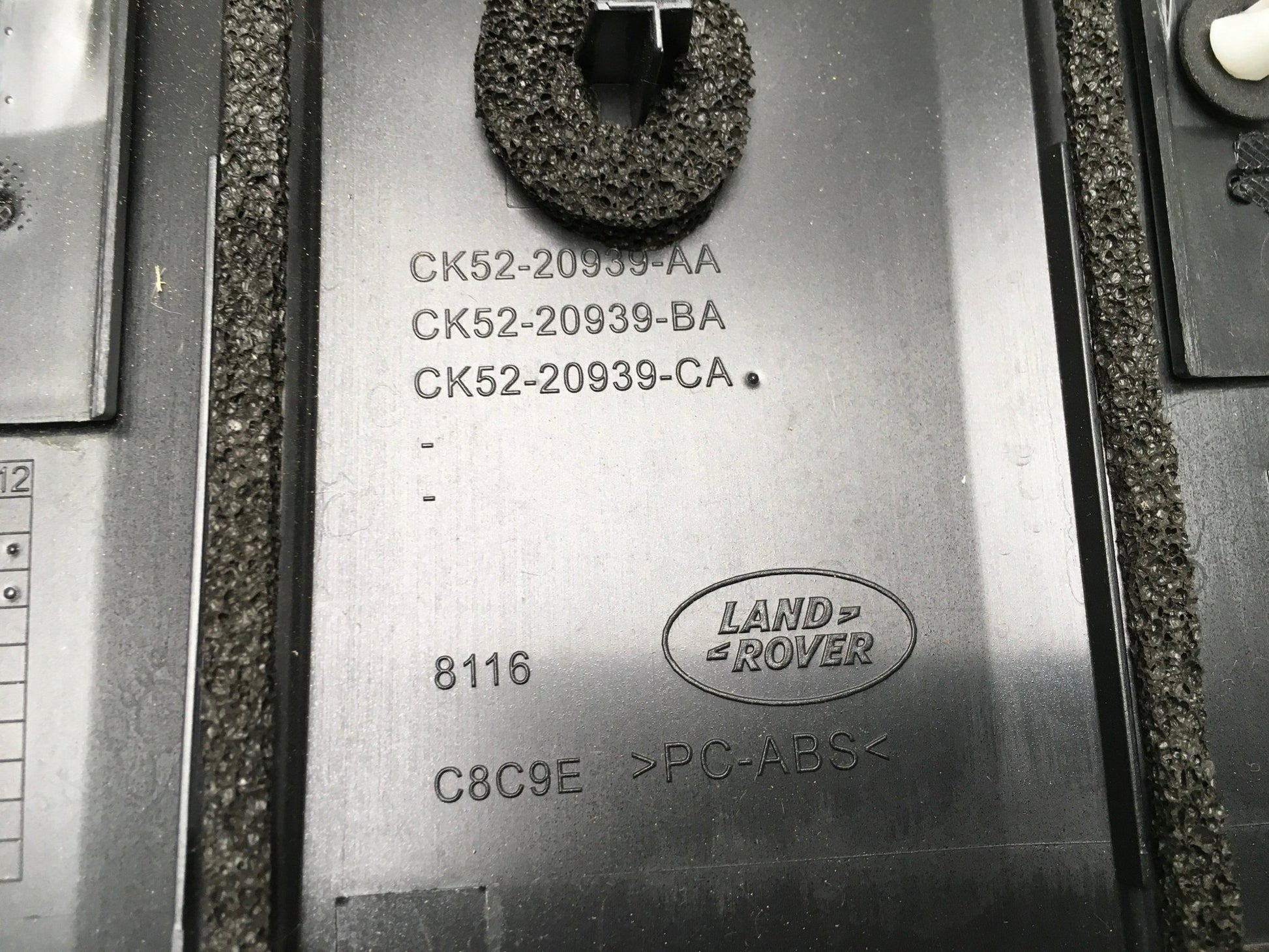 Moldura del izq Range Rover L405 - CK5220939AA