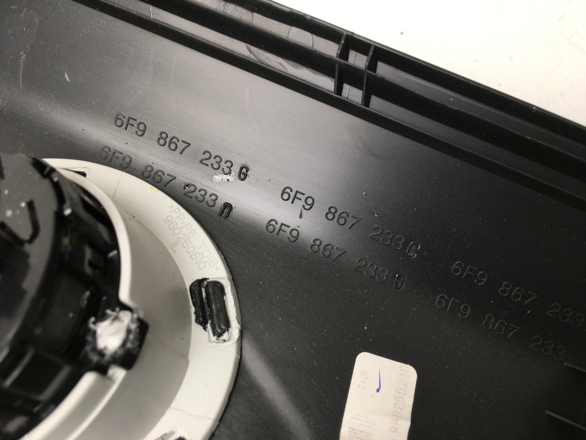 Moldura derecha Seat Arona - 6F9867233