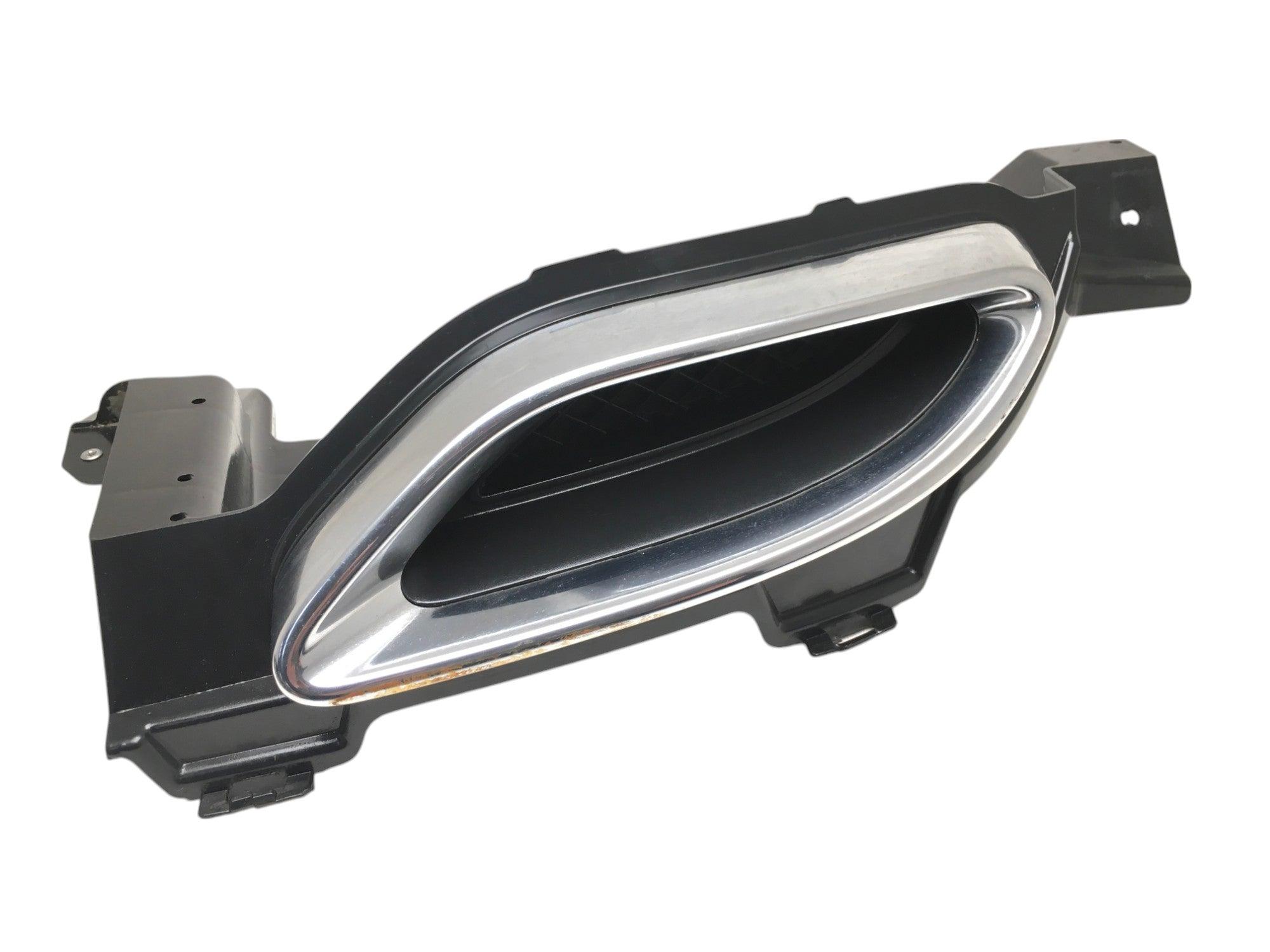 Moldura Escape tra izq Mercedes W205 - A2058850356